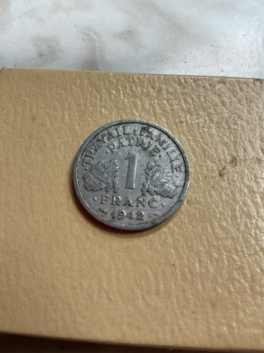1 French Franc coin minted in 1942 during the Vichy France period. 