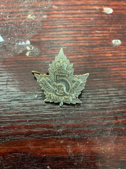 Canadian . CEF. 5th Mounted Rifles of Canada collar badge