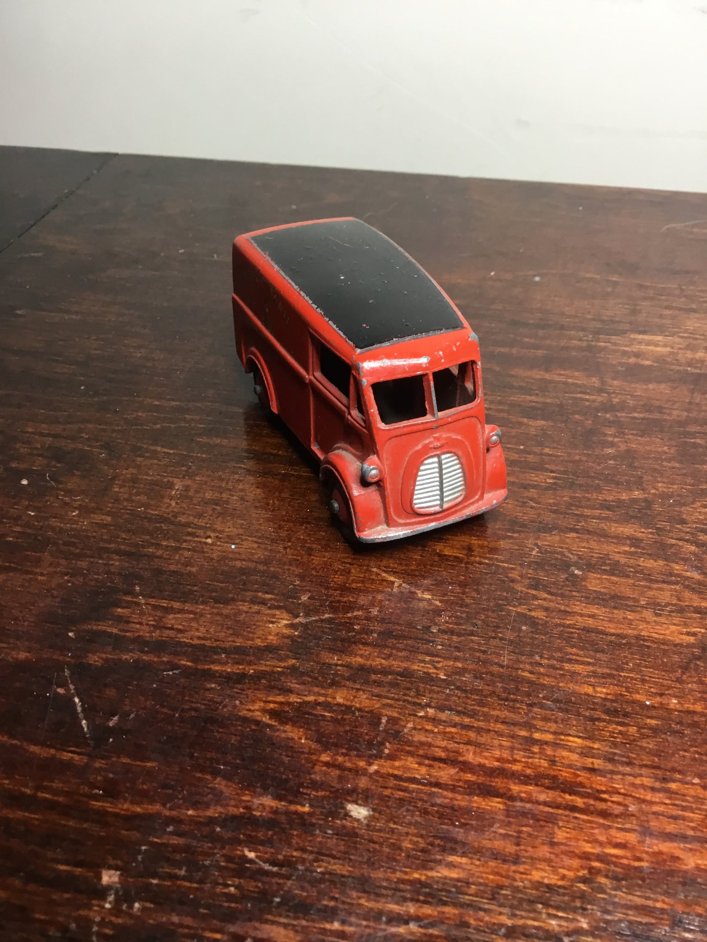 Dinky Royal Mail Van 260 England