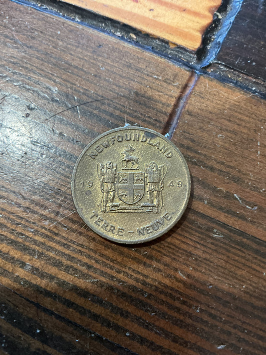 Provincial Flower and Coats of Arms Newfoundland  Coin