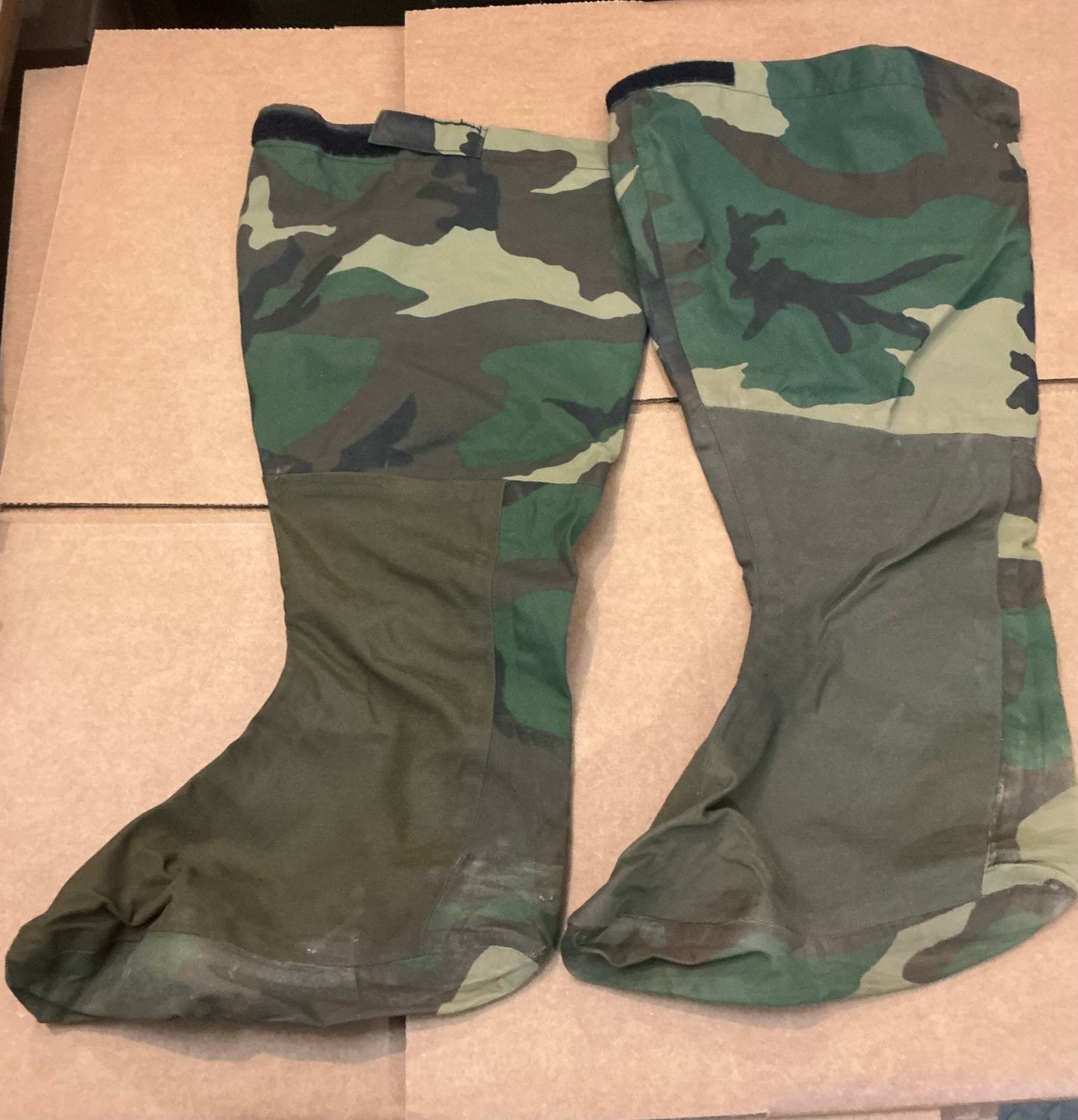 Military Woodland Pattern Gore-Tex Socks Size 8