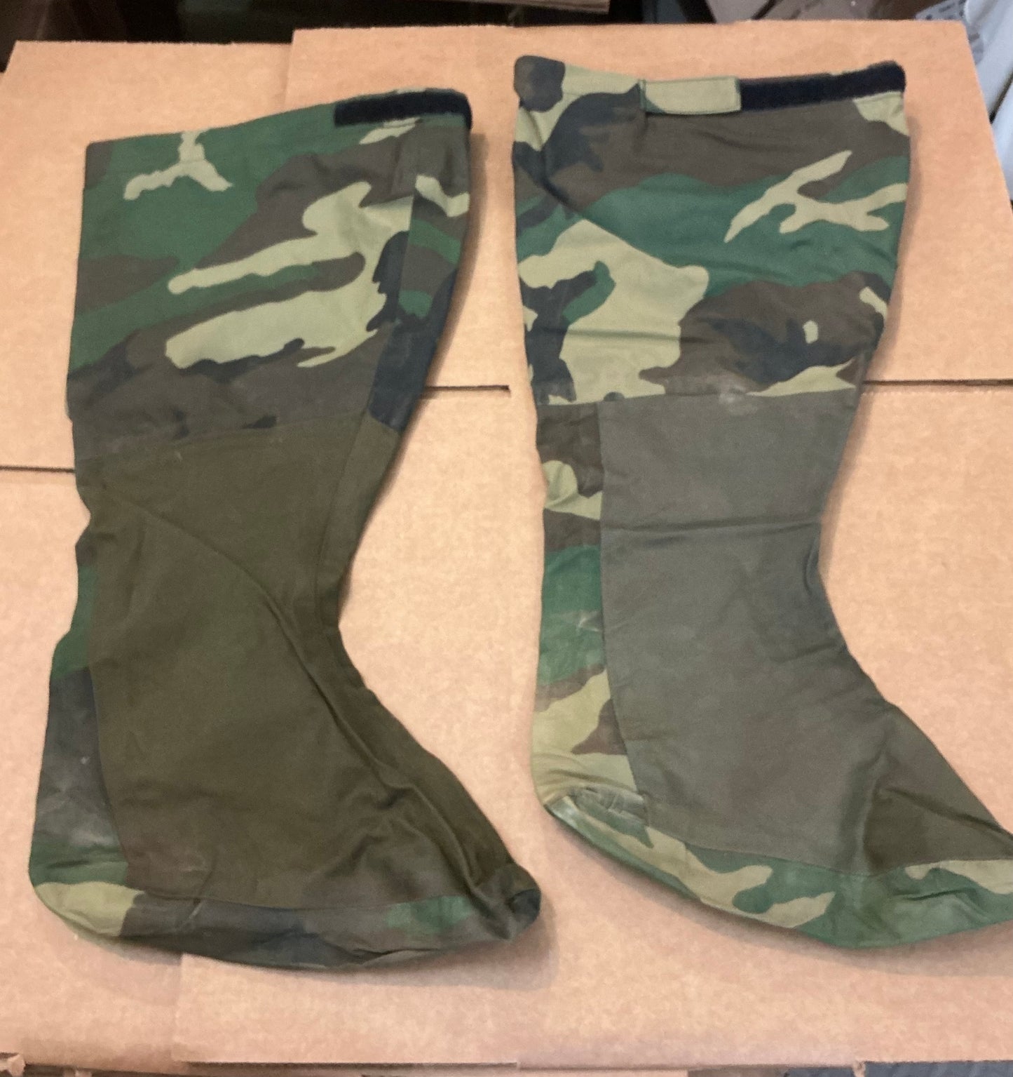 Military Woodland Pattern Gore-Tex Socks Size 8