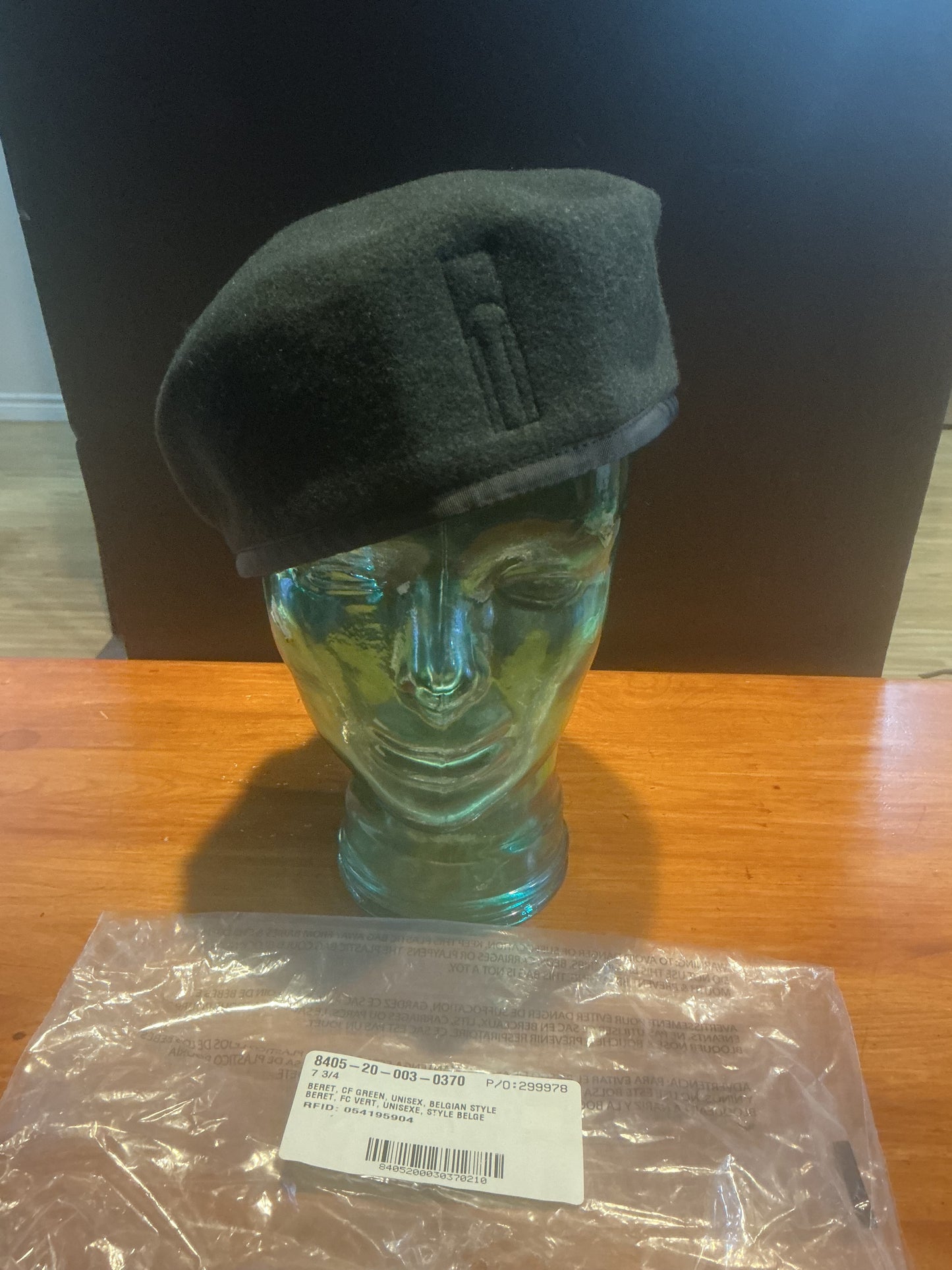 Canadian Army Green wool beret Size 7 3/4 made in Canada