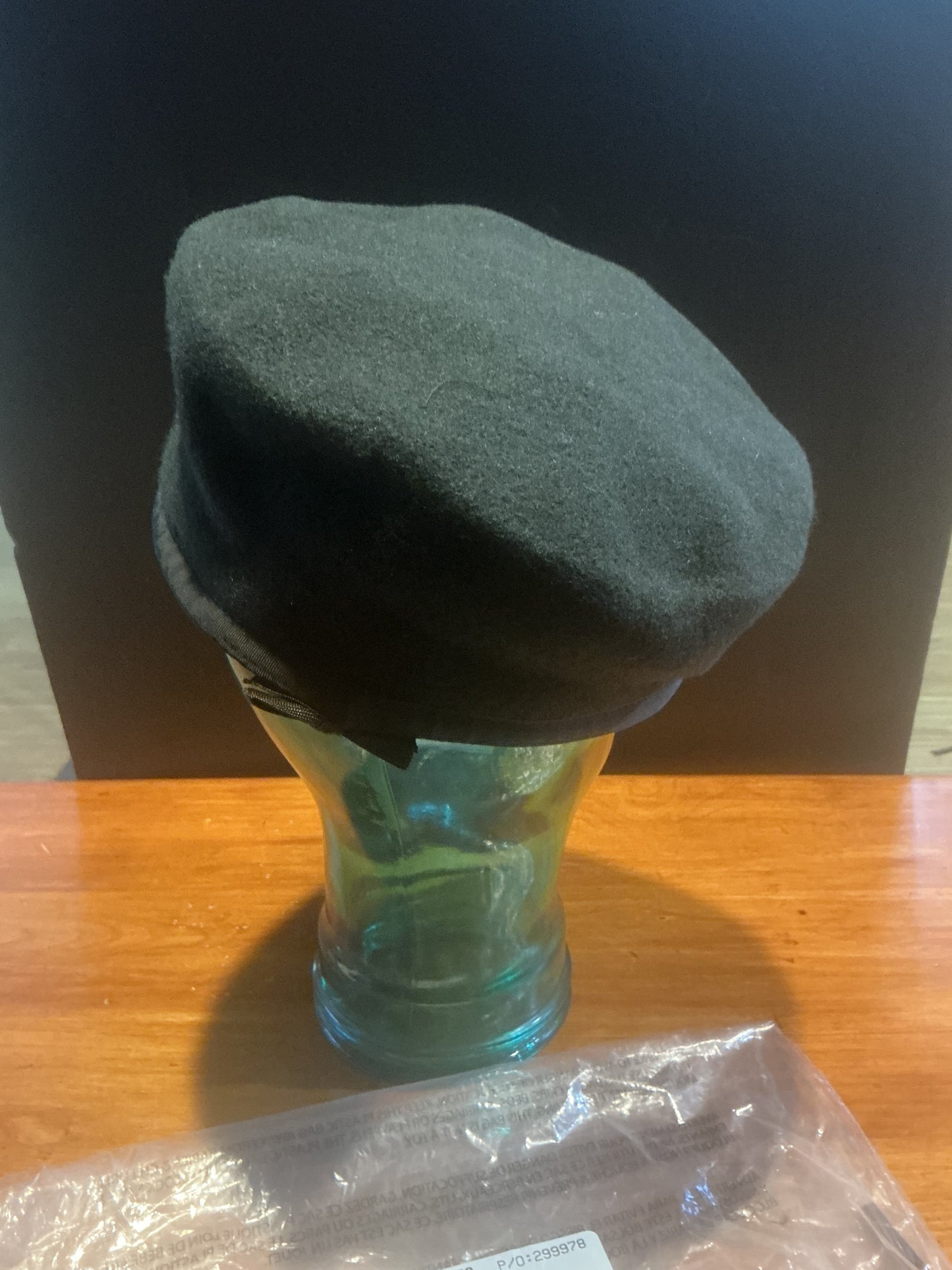 Canadian Army Green wool beret Size 7 3/4 made in Canada