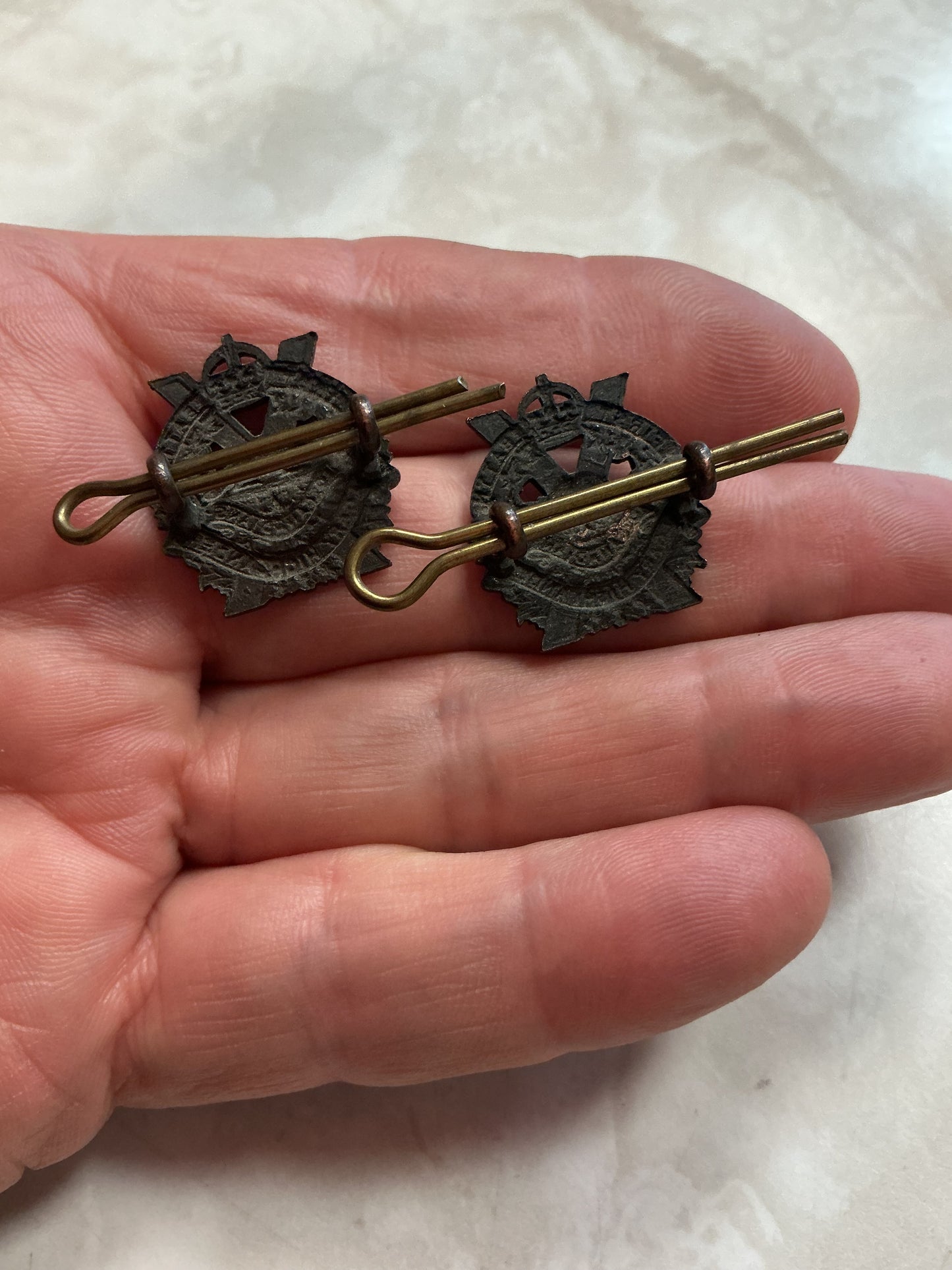 WW2 Canadian Pair Calgary Highlanders First Battalion Collar Badges