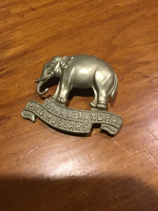 BRITISH ARMY METAL CAP BADGE 19TH ALEXANDRA PWO HUSSARS