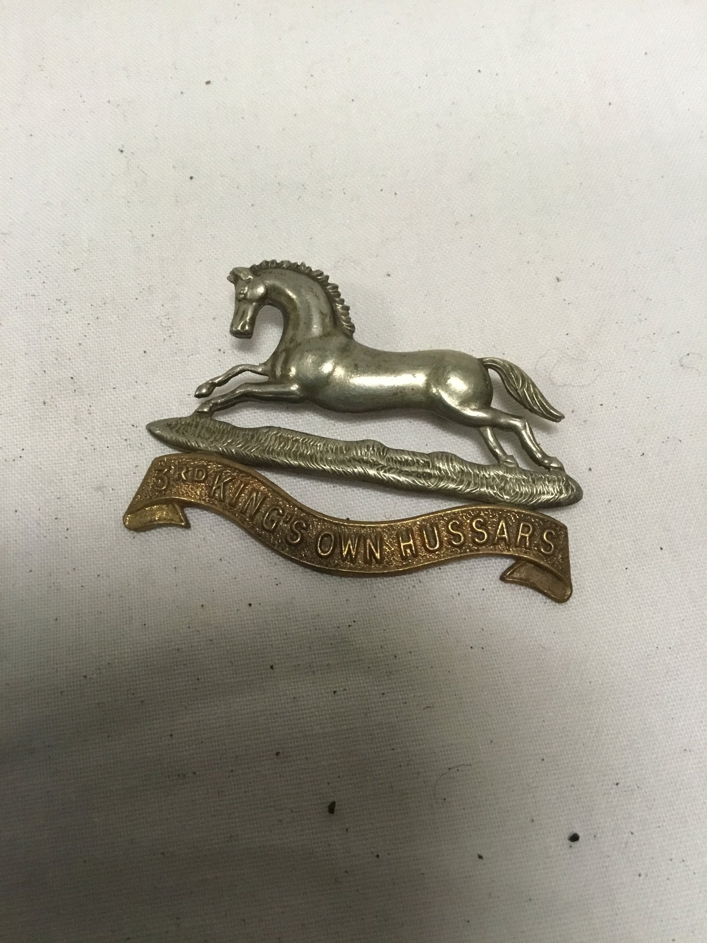 3RD Kings own hussars Badge with Lugs