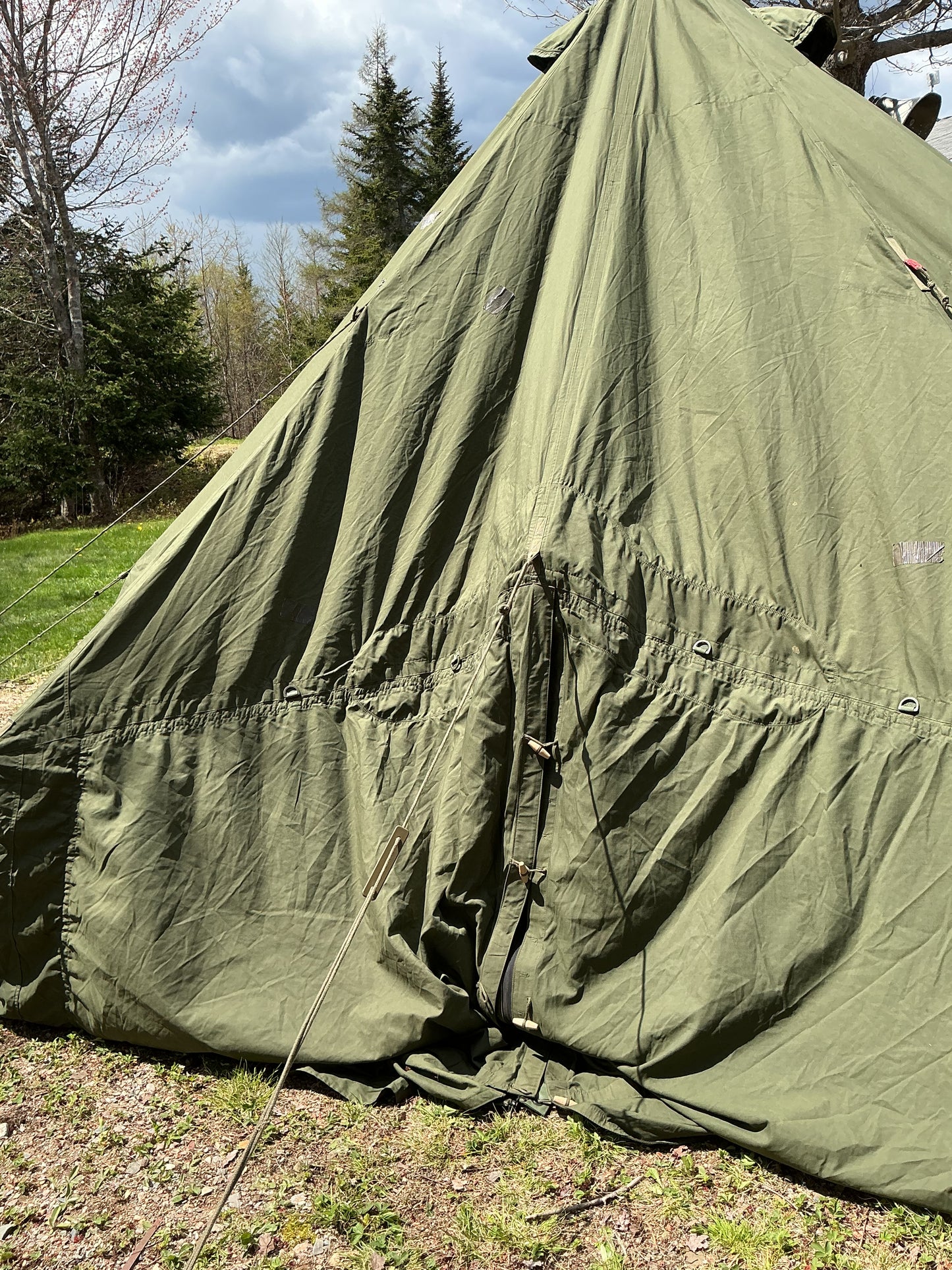 Canadian Military 10 Man Bell Tent with Stove pipe Hole