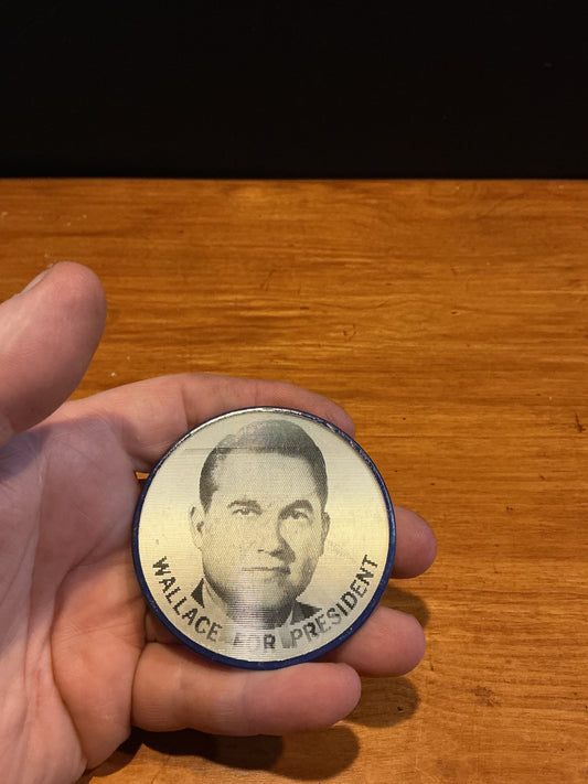 1968 Governor George Wallace for President 2.5" Flasher Button  "Stand Up For America"