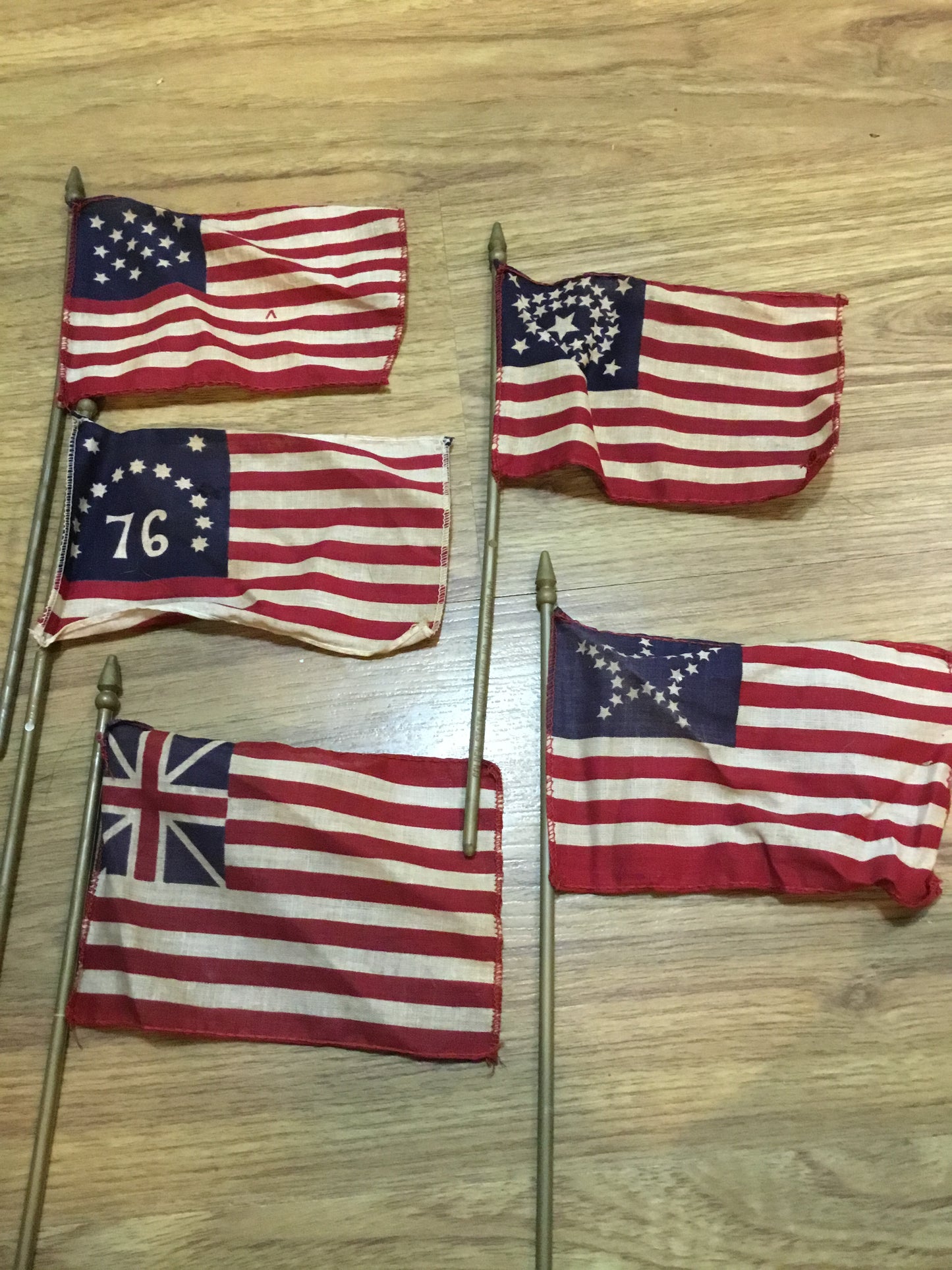Lot of 5 Vintage vintage patriotic  Parade  American flags