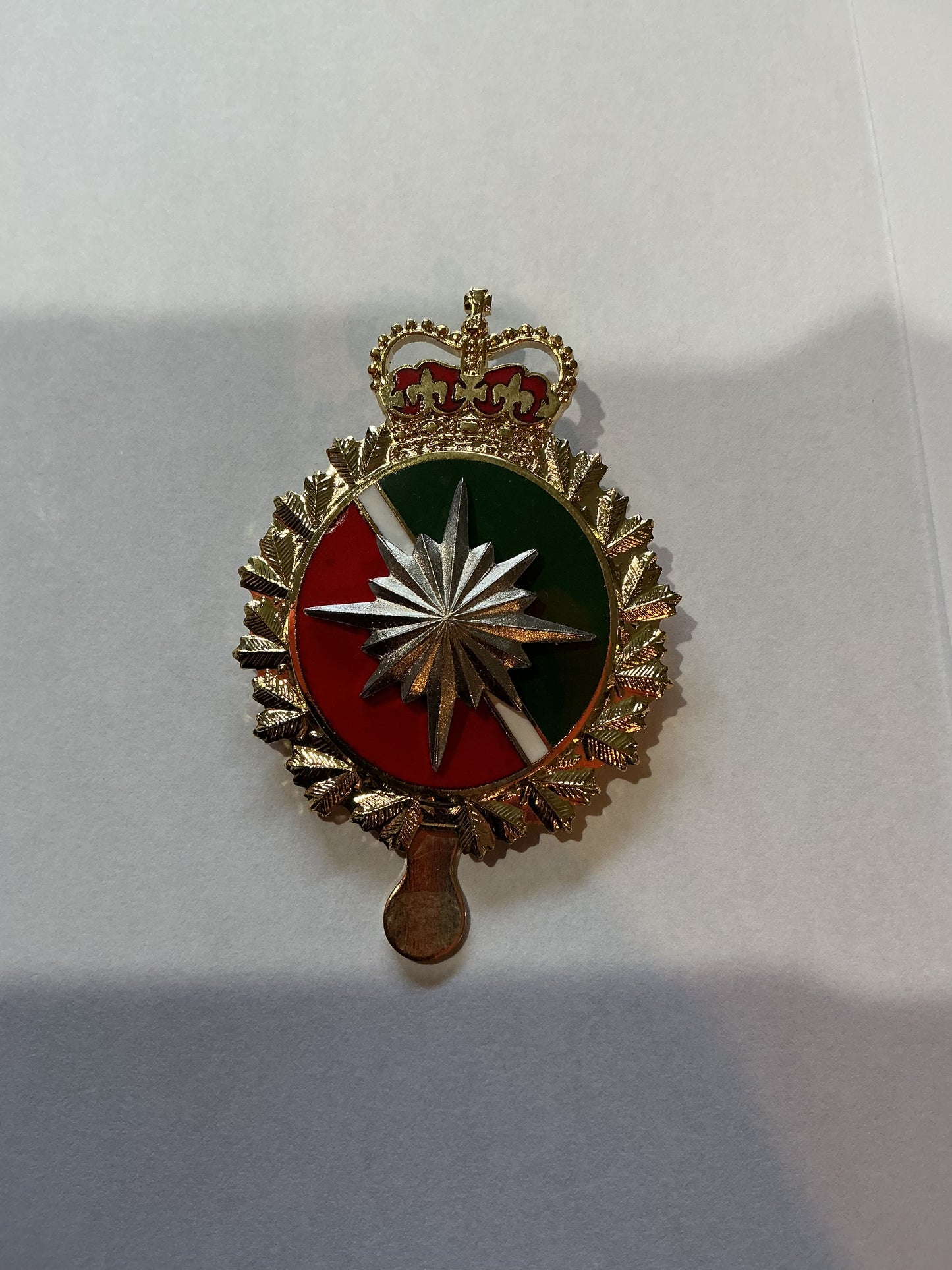 CANADIAN INTELLIGENCE CORPS HAT BADGE