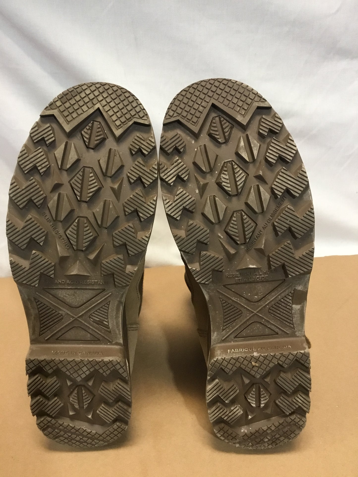 Canadian Forces Tan Terra Combat Boots  ,Size 7  made in Canada