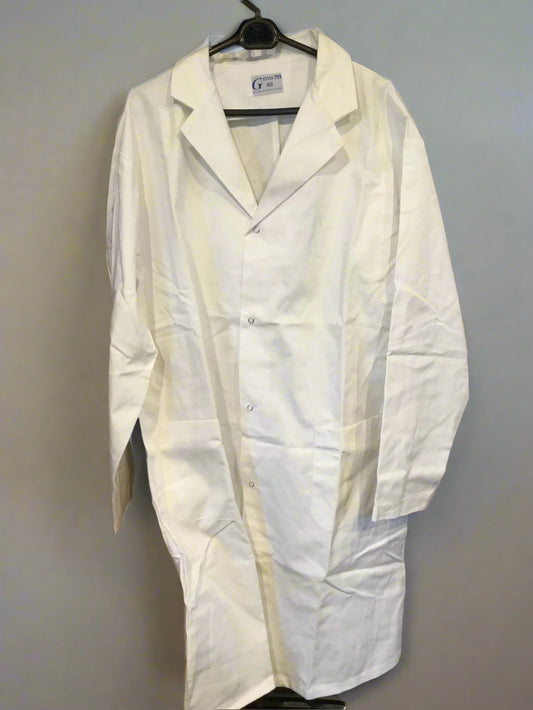 Quality Made snap up lab coat Large