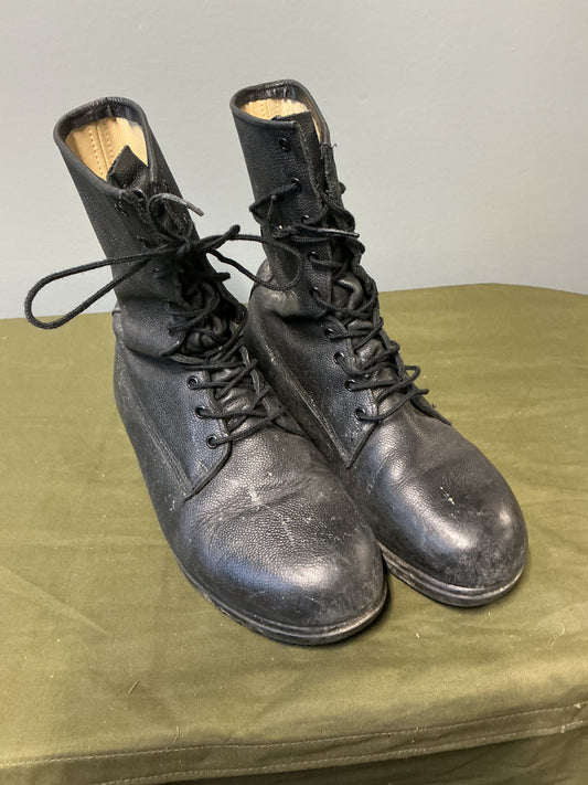 Vintage Canadian Forces MK3 Combat Boots Size 11F
