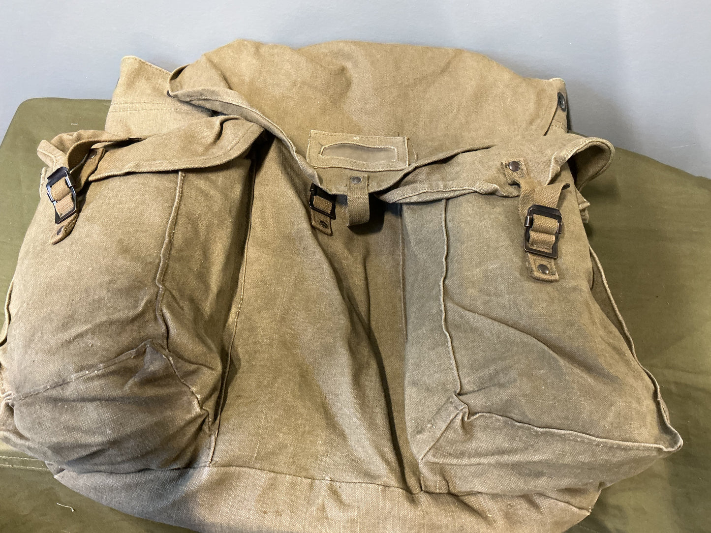 Czechoslovakian Canvas Pack