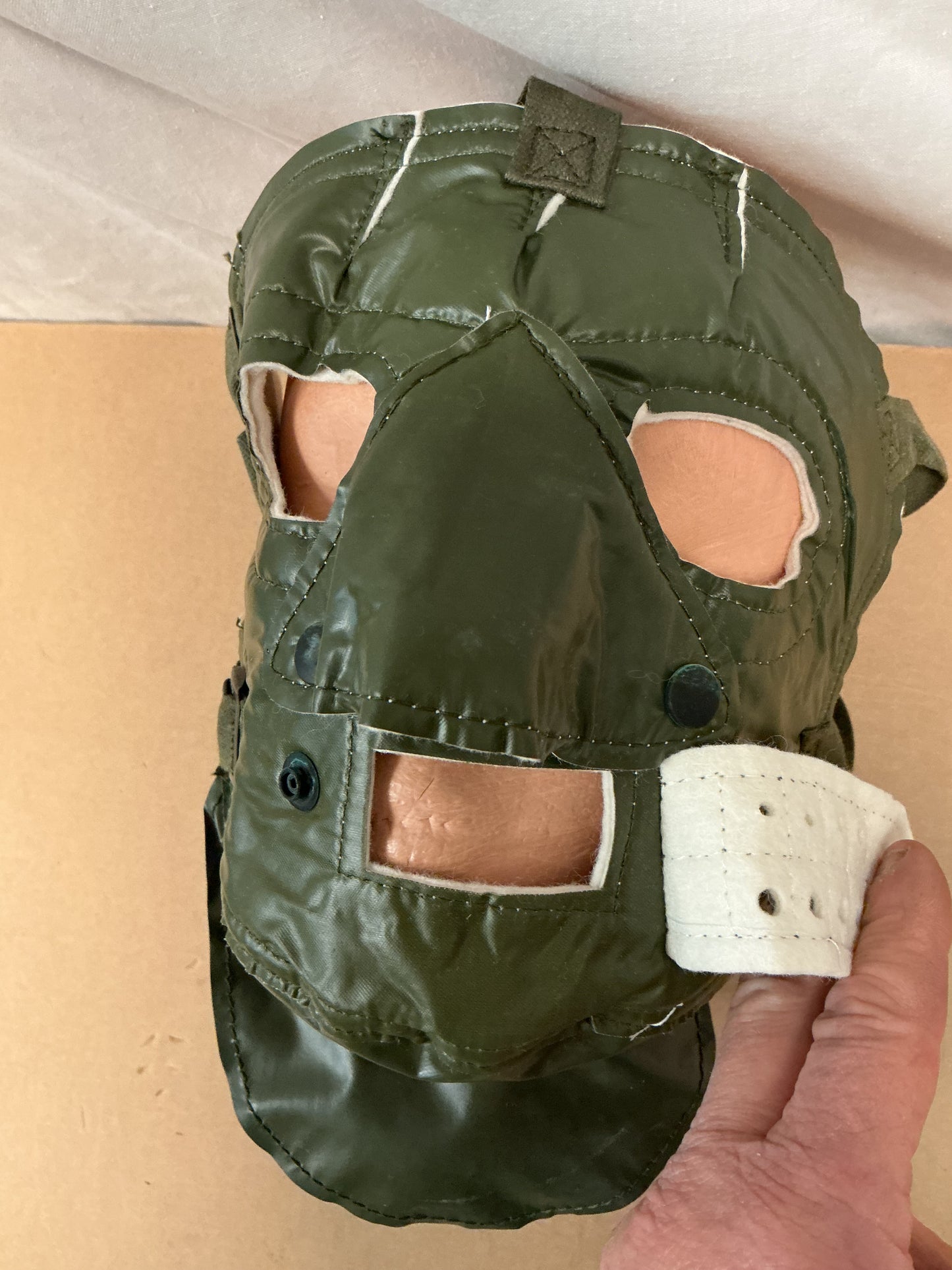 VINTAGE U.S. MILITARY COLD WEATHER MASK