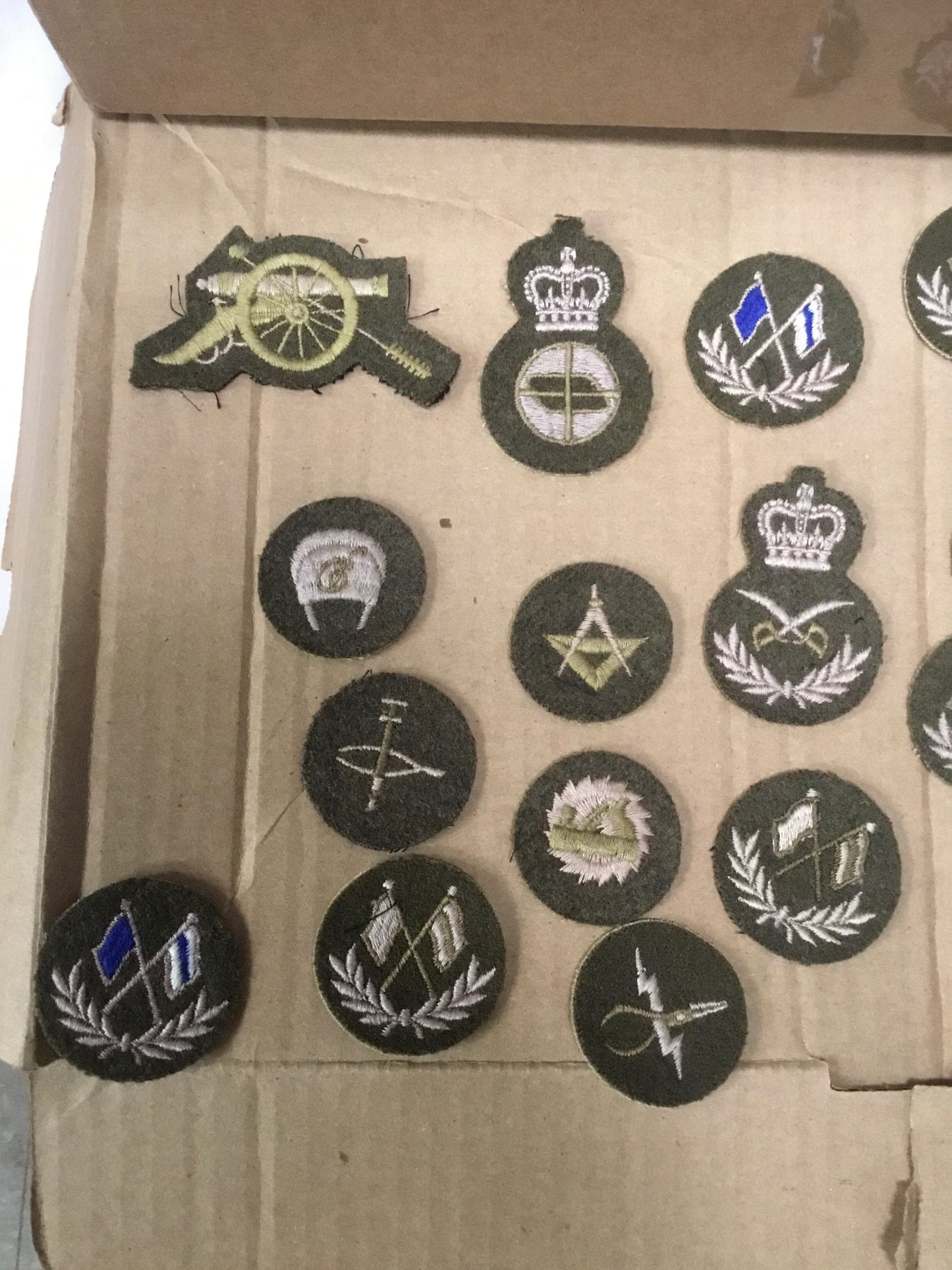 Lot of Early  Canadian Army sleeve Trade Badges