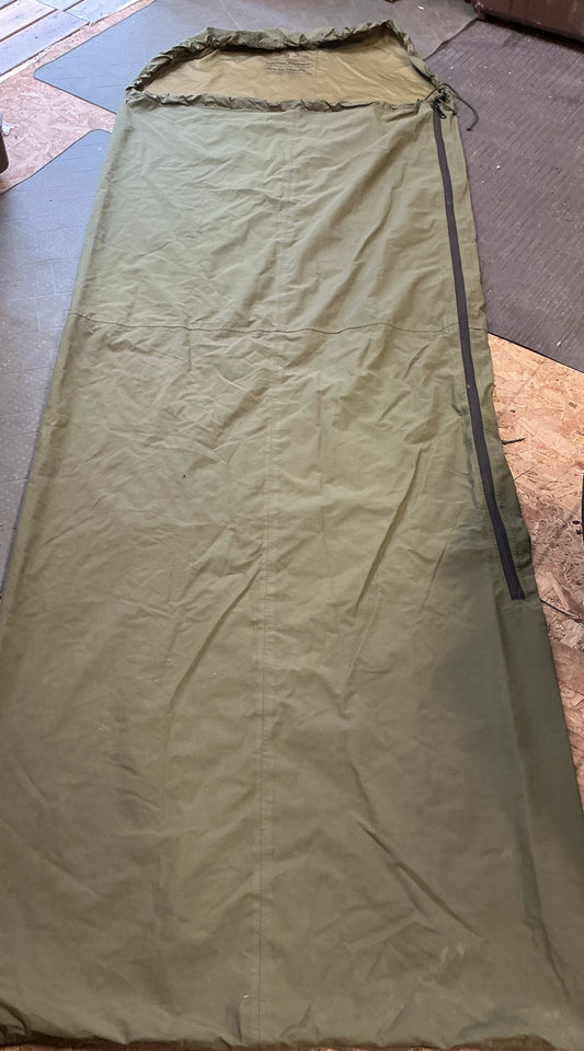 Seconds Canadian Forces Bivy bag ,sleeping bag cover  , Zipper Type