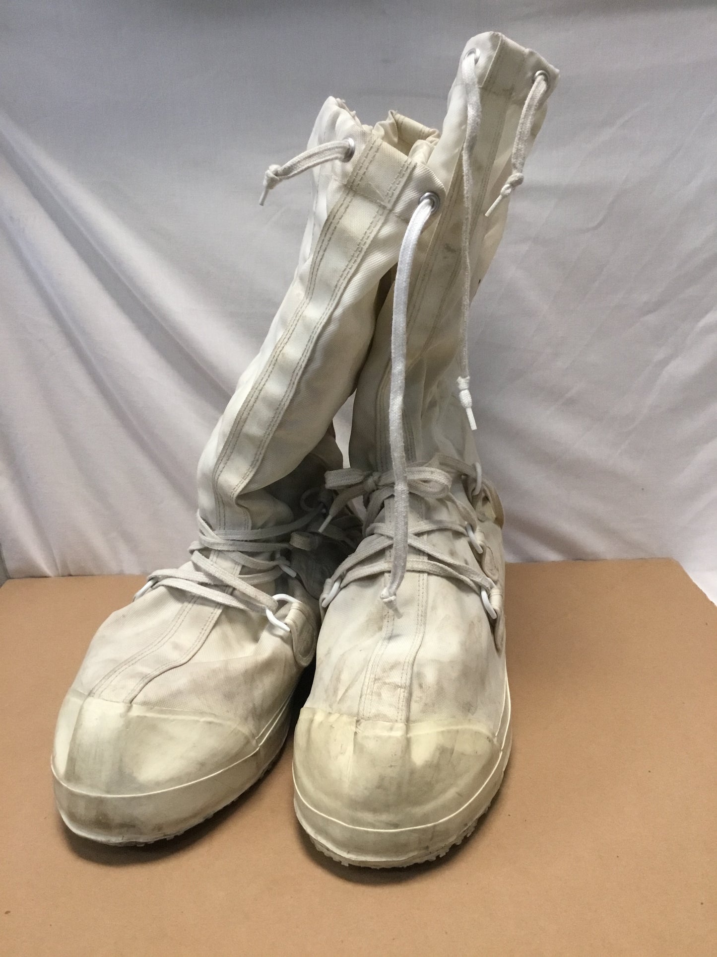 Canadian Military Winter Mucklucks  Boots Size 12