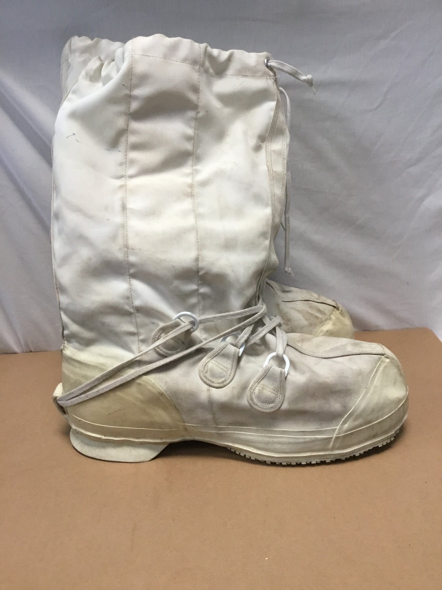 Canadian Military Winter Mucklucks  Boots Size 12