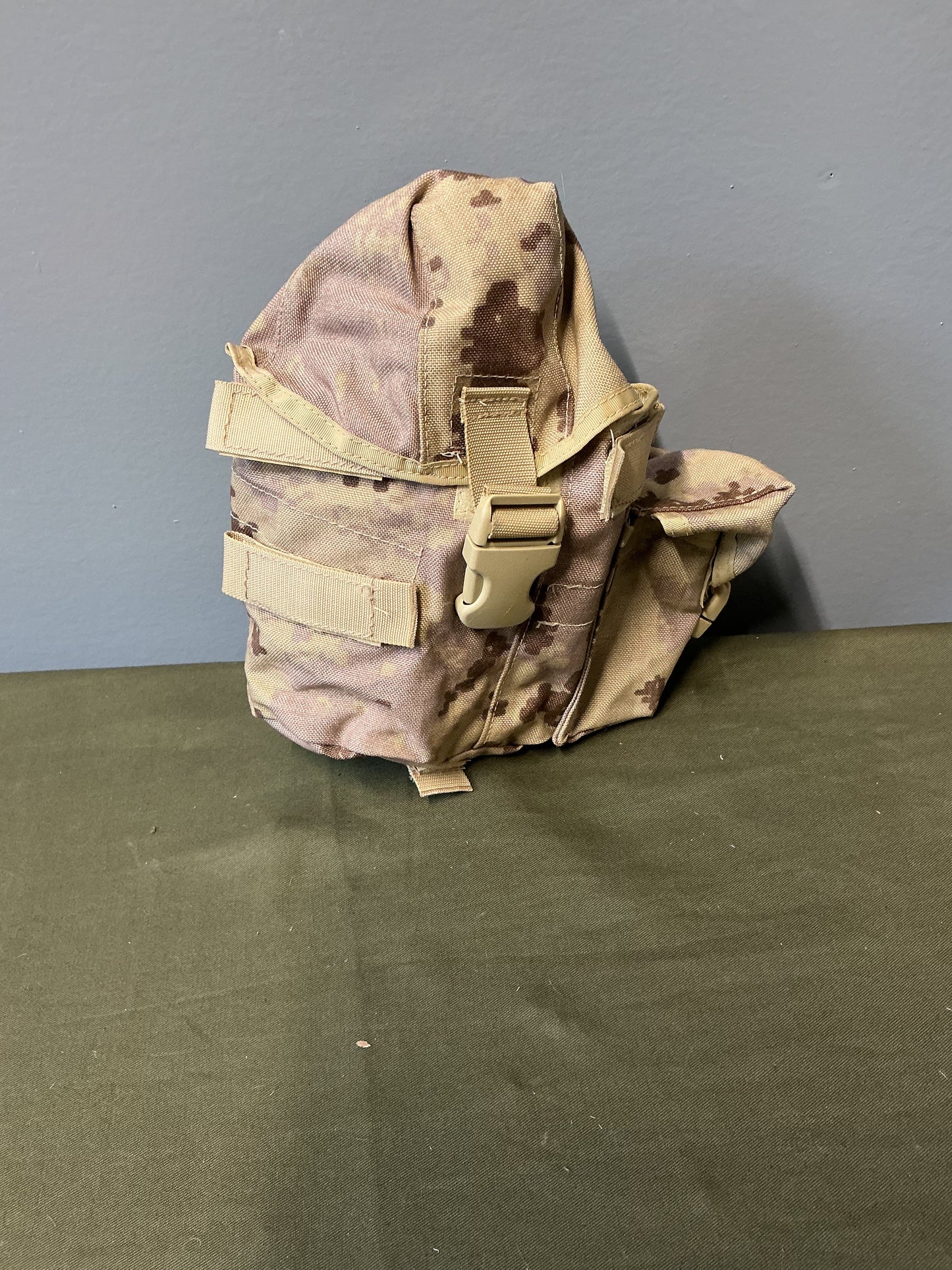 Canadian Forces Arid CADPAT Canteen Cover and Canteen