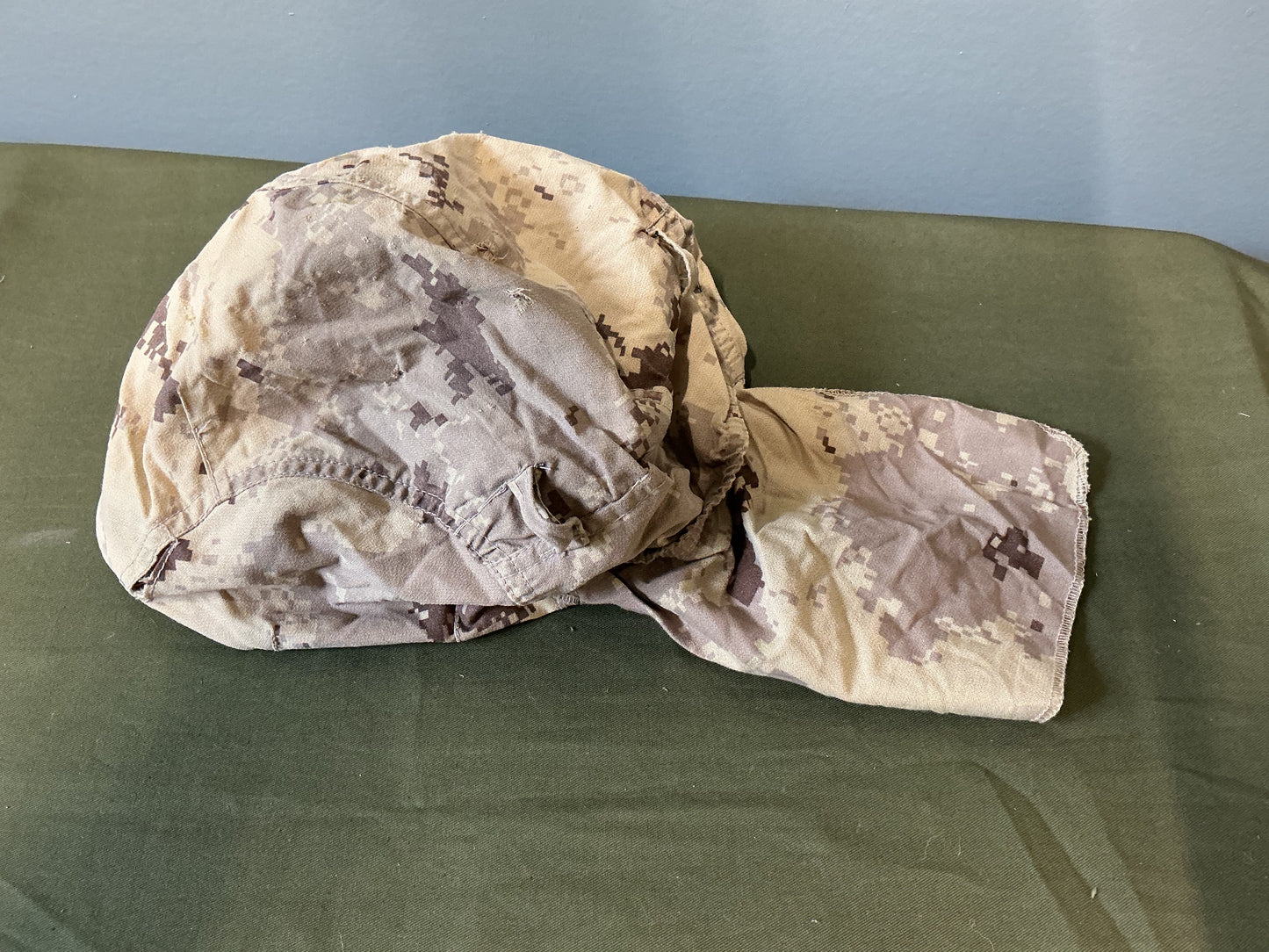Canadian Arid Cadpat Pattern Helmet Cover