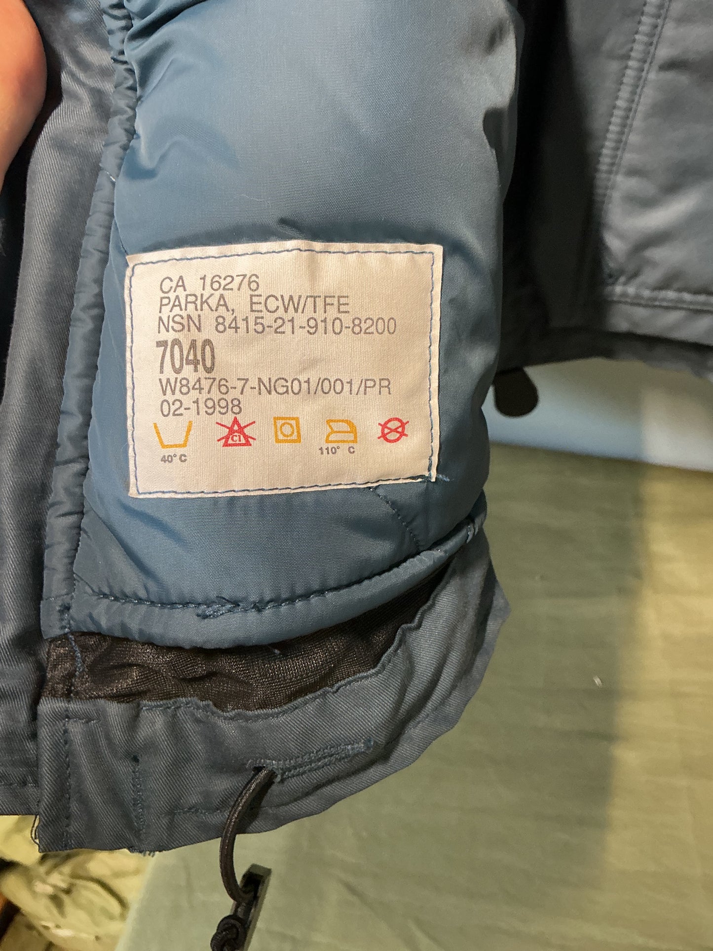 Canadian Airforce Cold Weather Parka Size Medium Regular