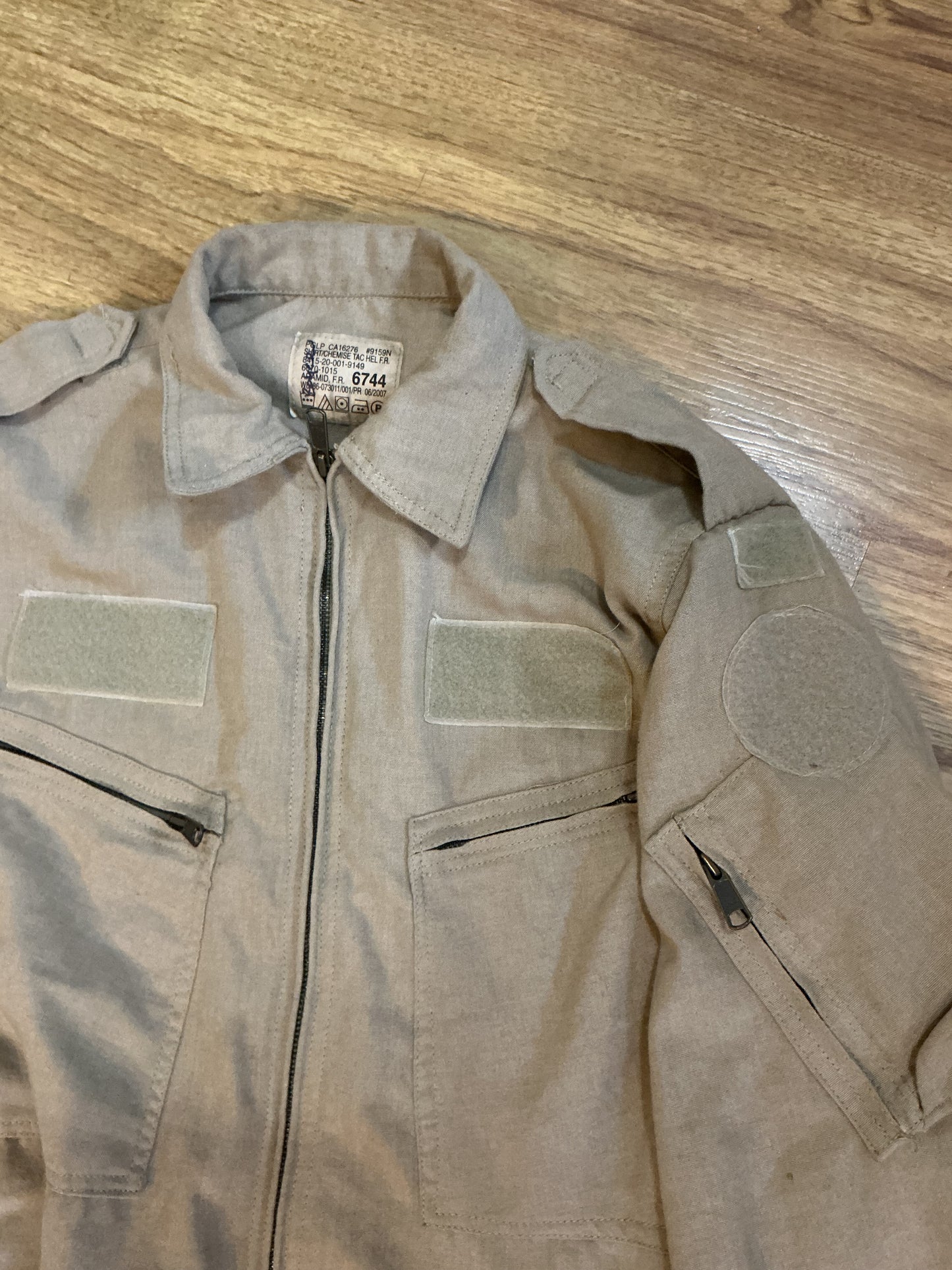 Helicopter Crew Shirt in Desert Pattern Large Short 67/44