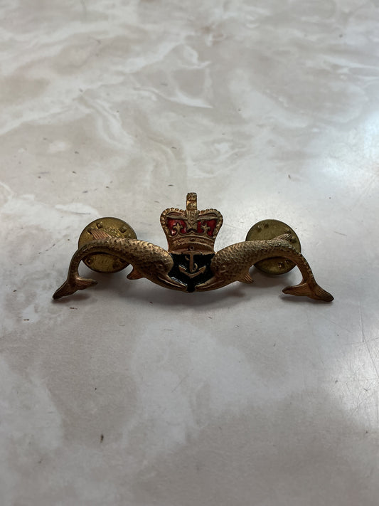 Post WW2 British Royal Navy Submarine Service Gilt & Enamel Badge