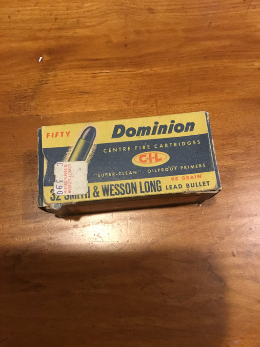 Vintage Dominion 32 Cal. Shell  Box with empty cartridges