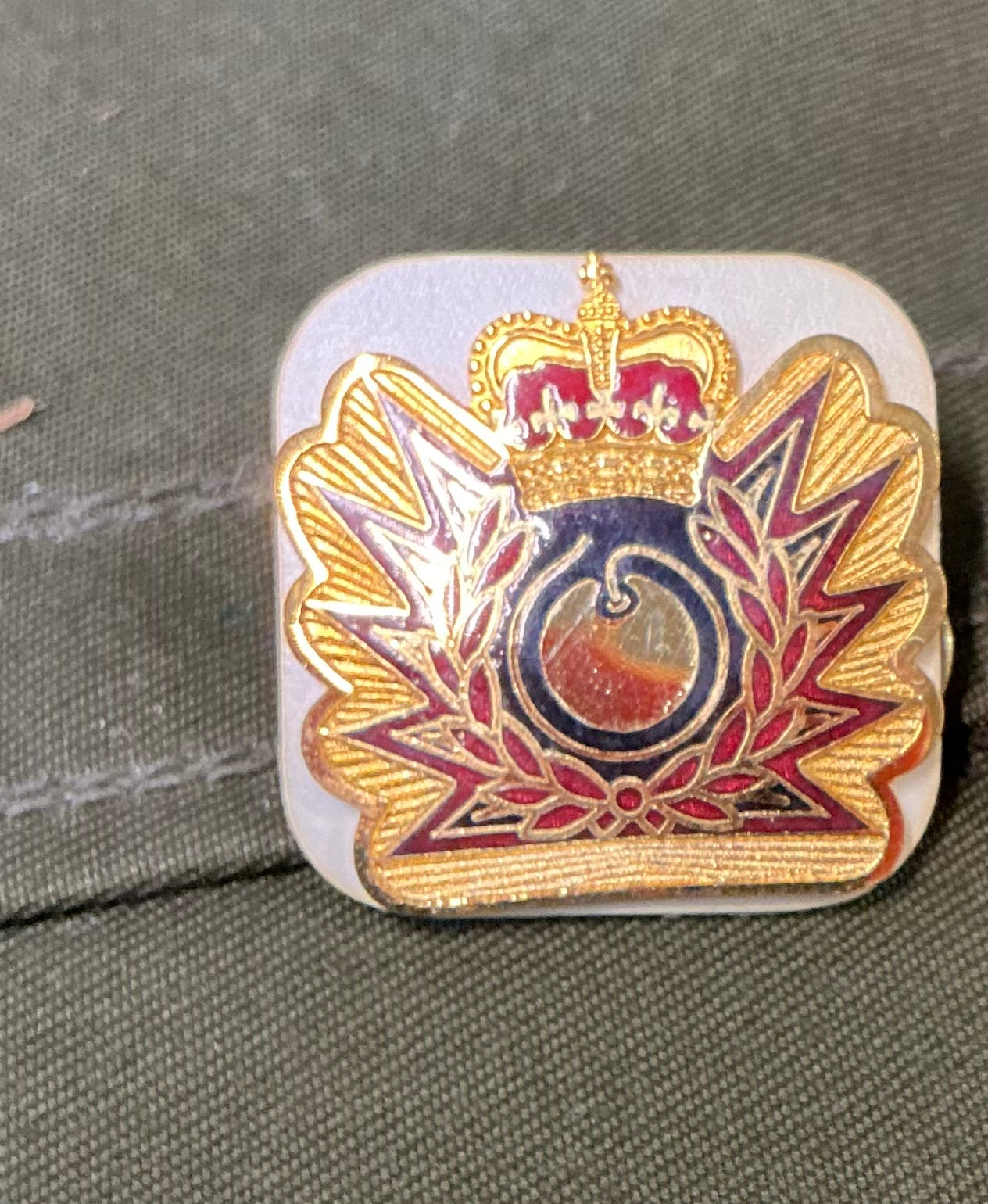 Canadian Forces EOD (Explosive Ordnance Disposal) Metal Qualification Badge