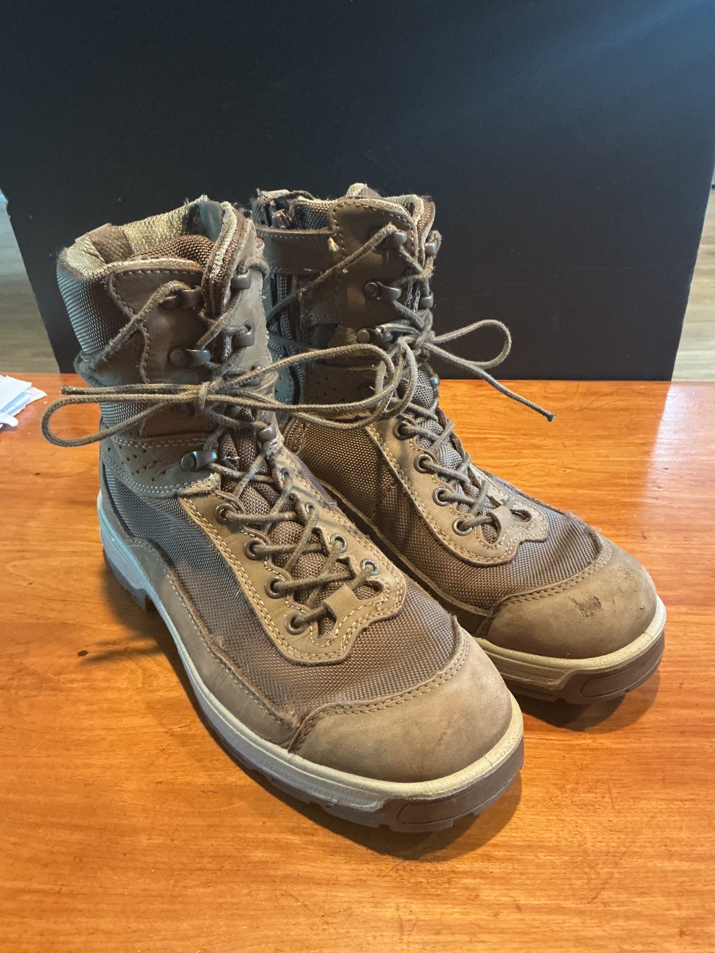 Vintage Canadian Military Royer Boots Size 8.5 Narrow
