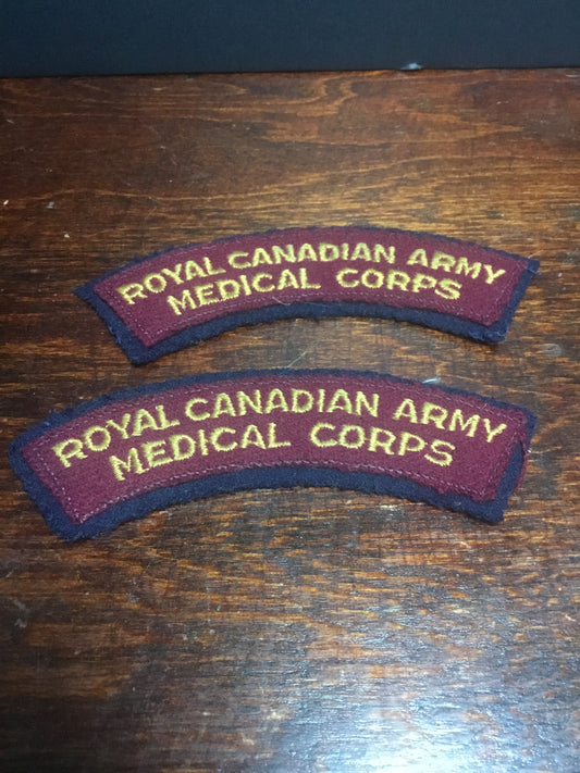 Pair Royal Canadian Army Medical Corps shoulders Flashes .