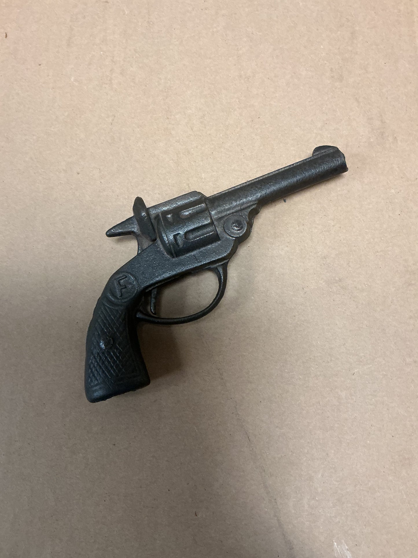 ANTIQUE 1930’s  KILGORE CAST IRON "BIGGER BANG" CAP GUN