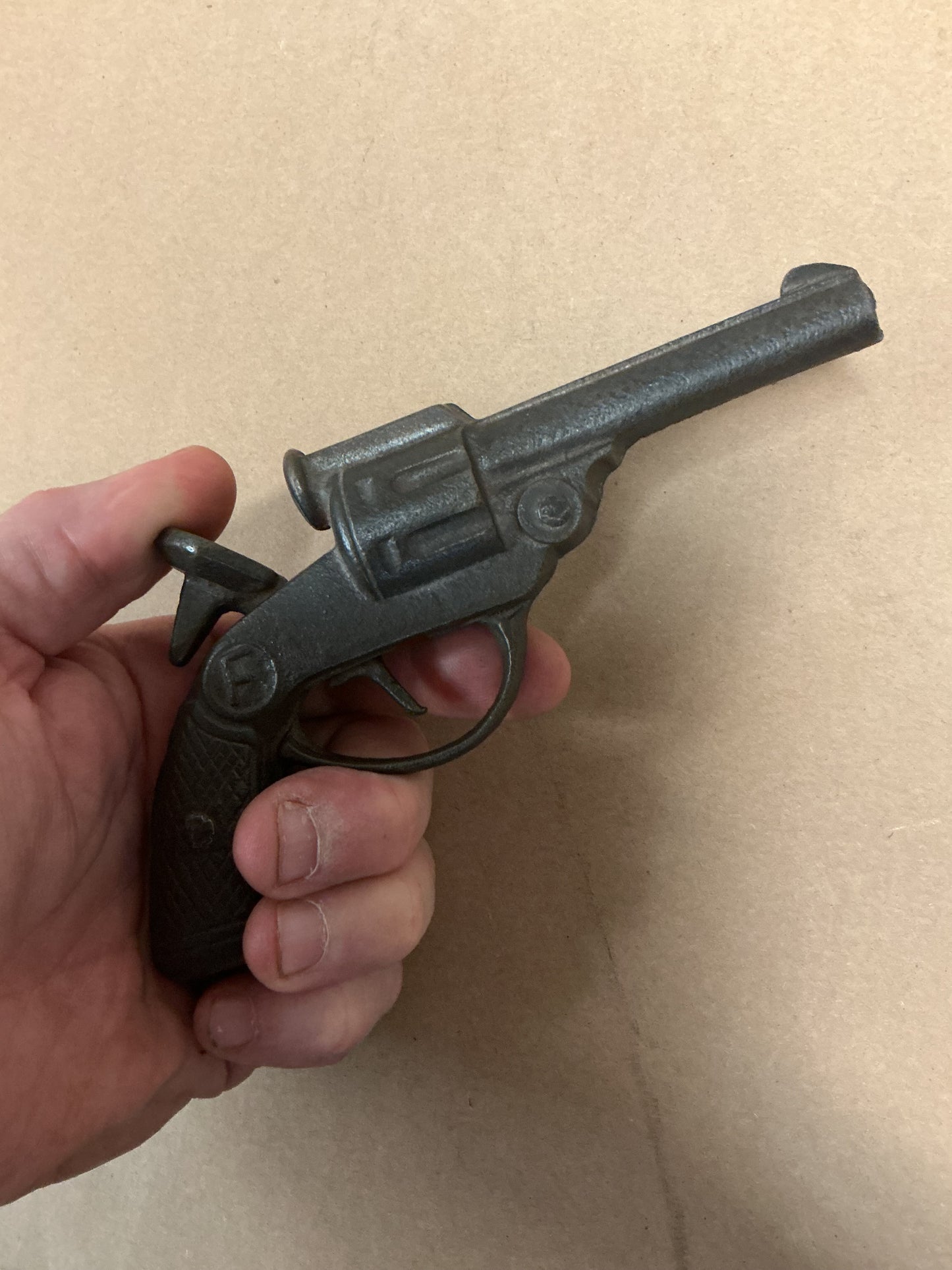 ANTIQUE 1930’s  KILGORE CAST IRON "BIGGER BANG" CAP GUN