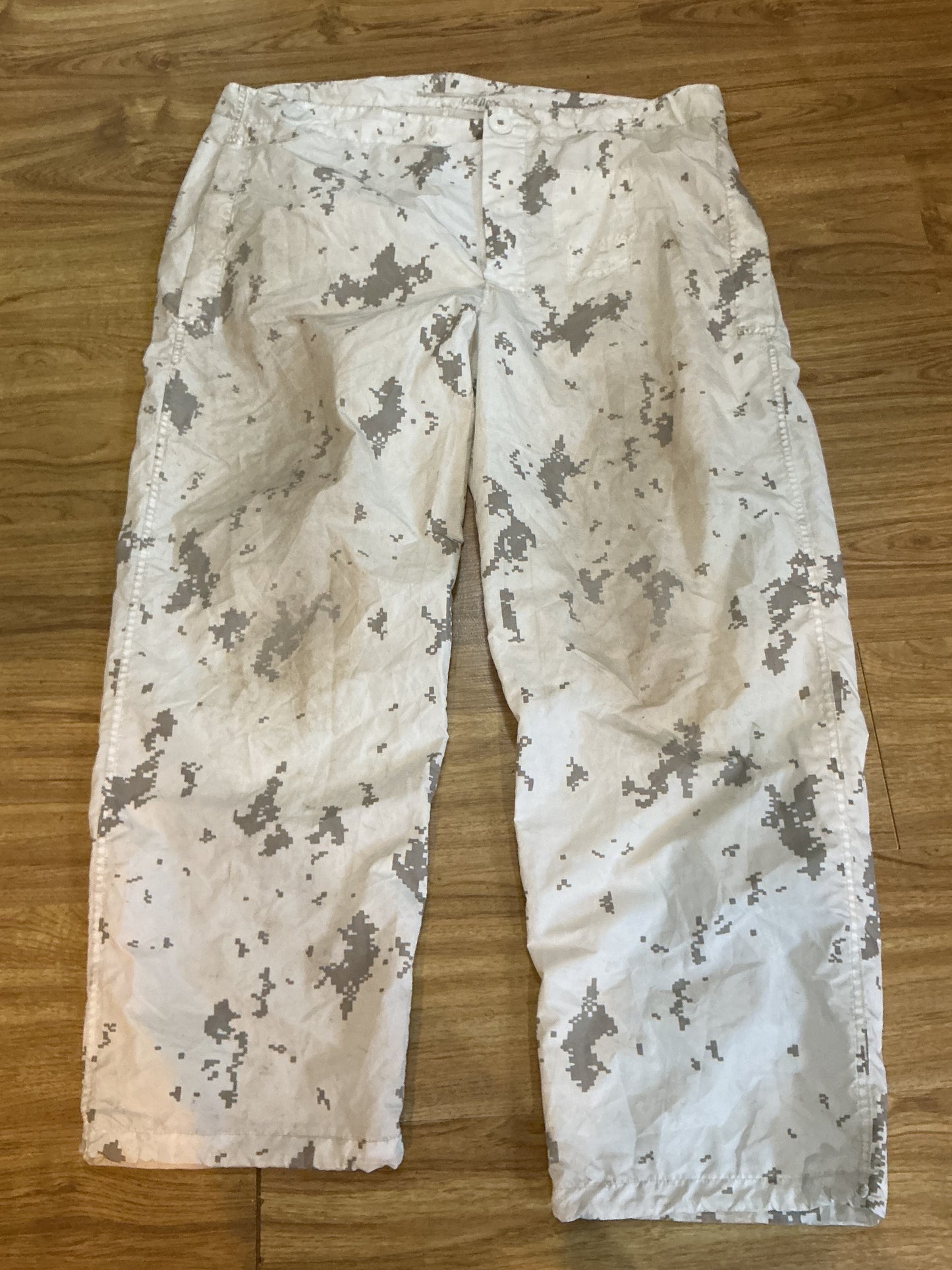 Canadian Forces Winter Cadpat Pants Size Large