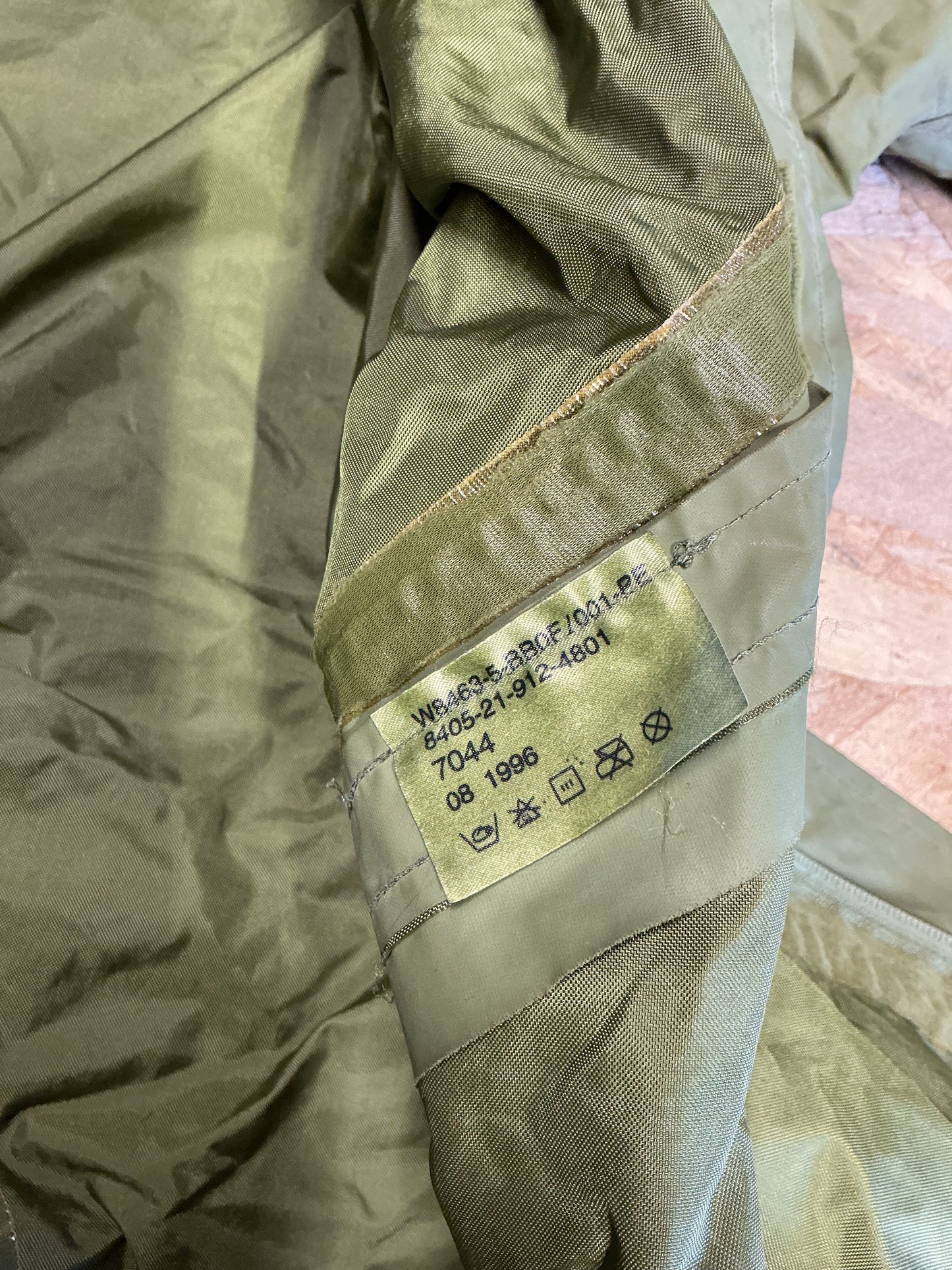 Canadian Forces 2 Piece Rain Suit Size Large