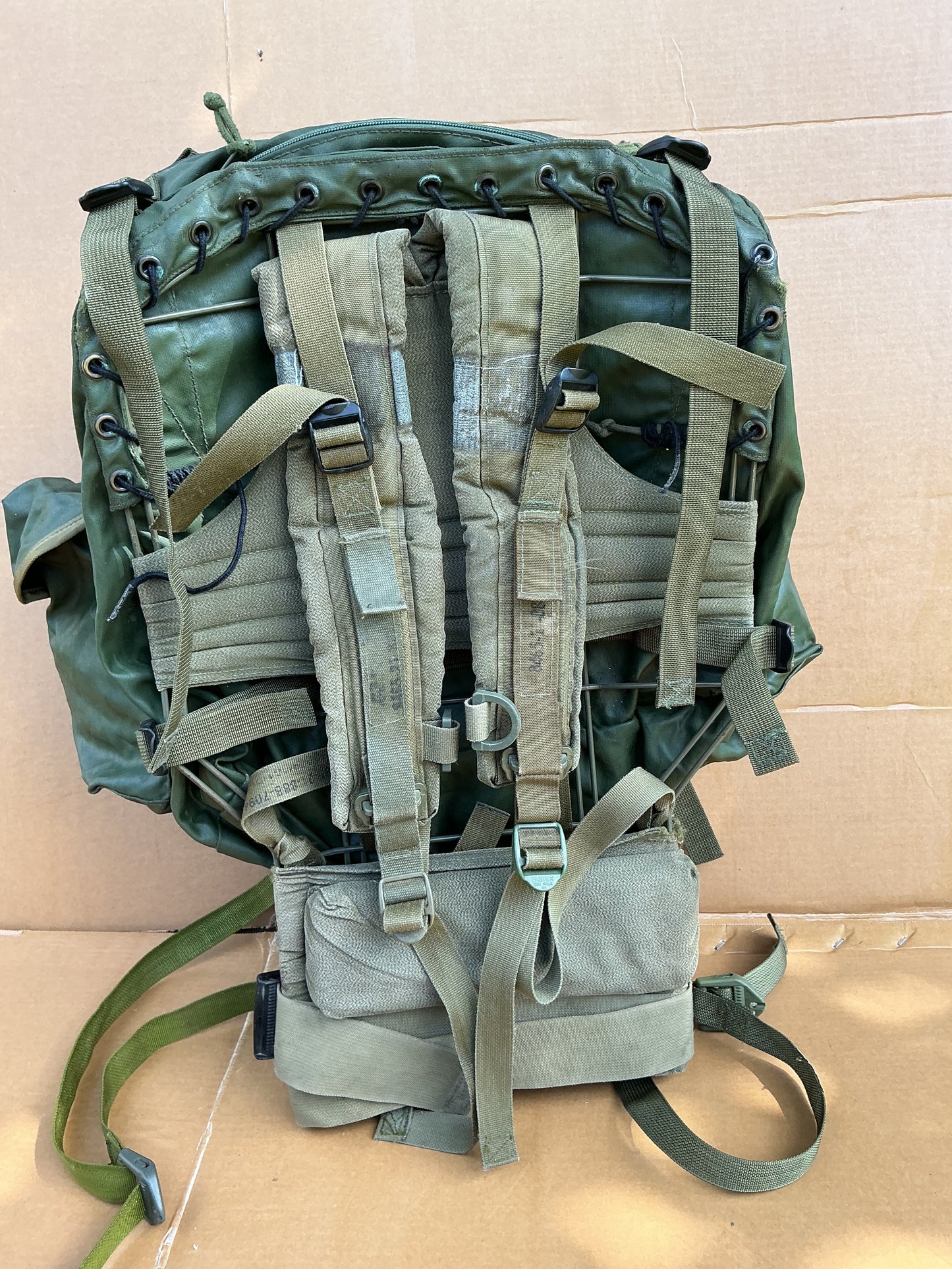 1982 Pattern Canadian Military Rucksack with frame