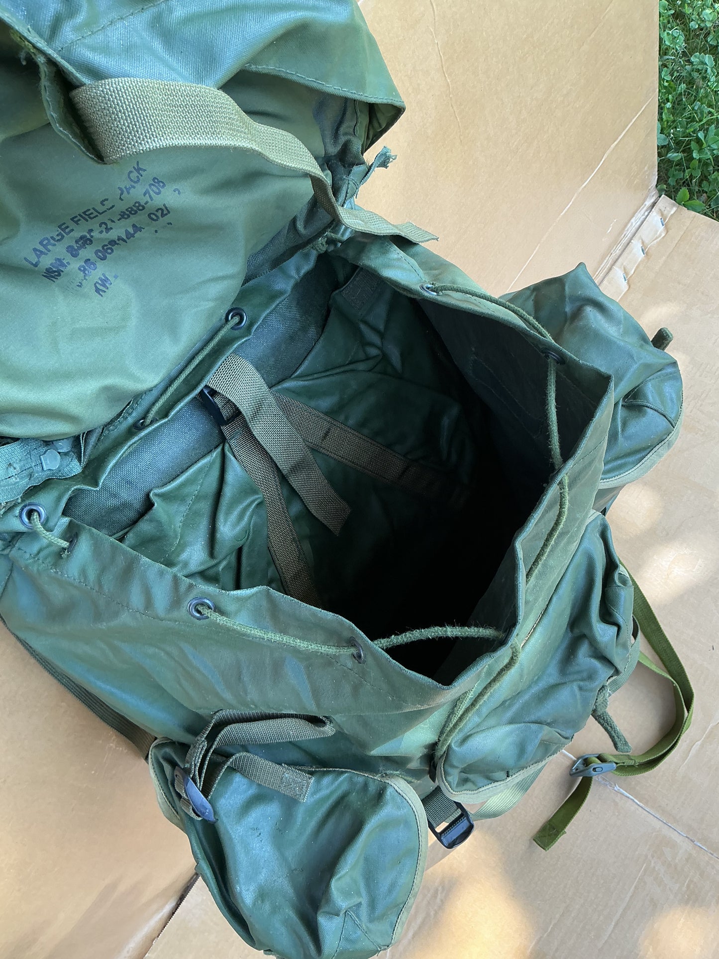 1982 Pattern Canadian Military Rucksack with frame