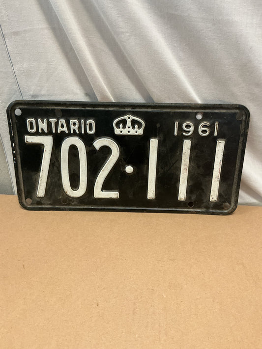 Vintage 1961 ONTARIO LICENSE PLATE- 702-111