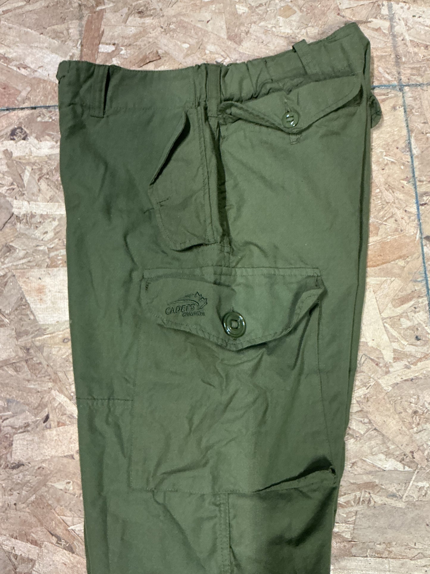 Vintage Canadian Military Combat Pants Waist 34 Short .