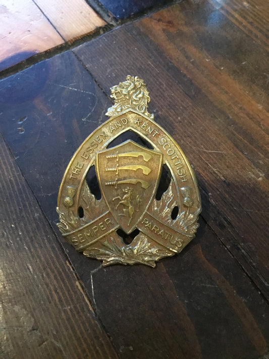 Canadian Essex and Kent Scottish  Hat Badge