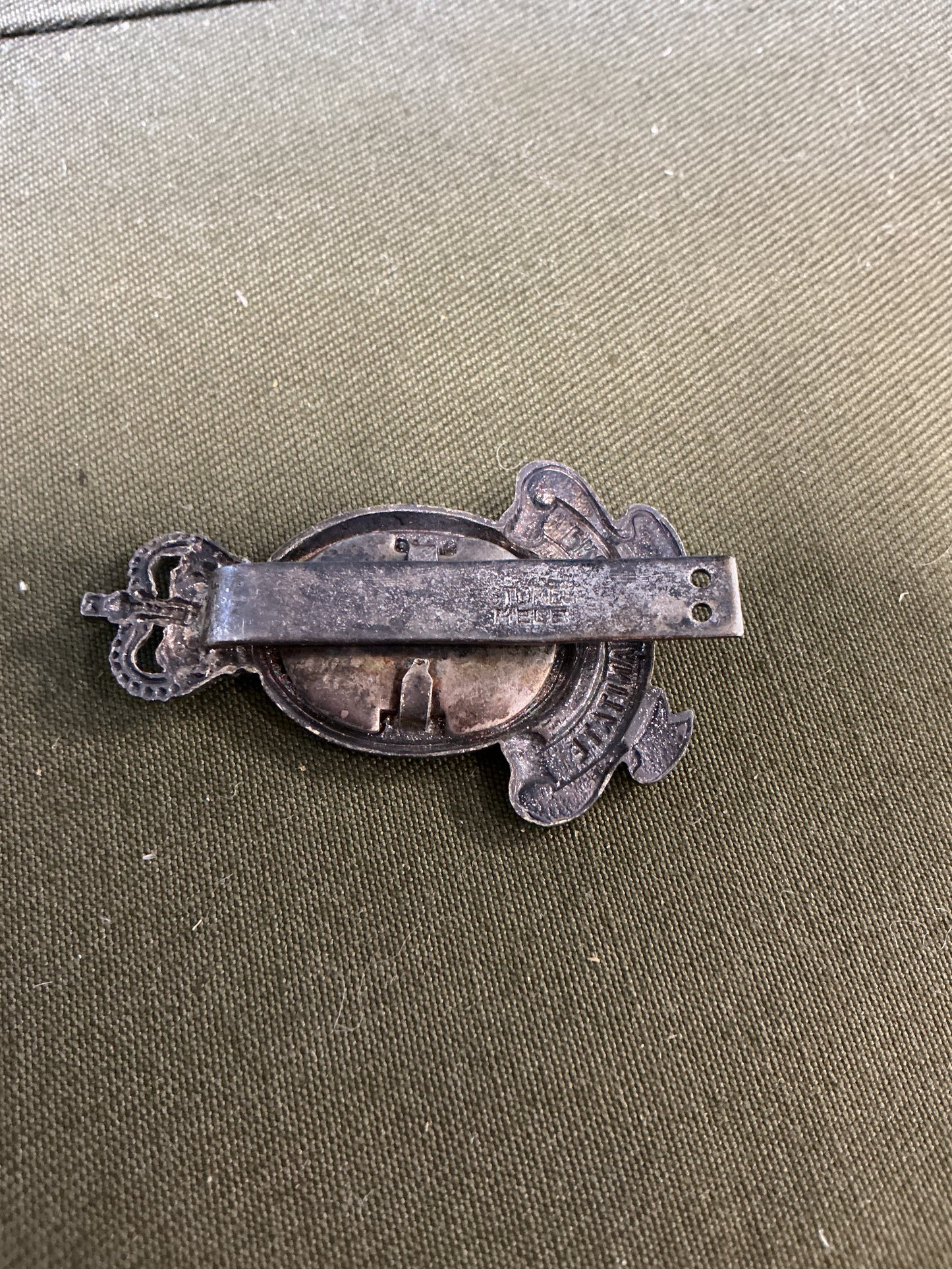 Royal Australian Army Nursing Corps Hat Badge Queens Crown