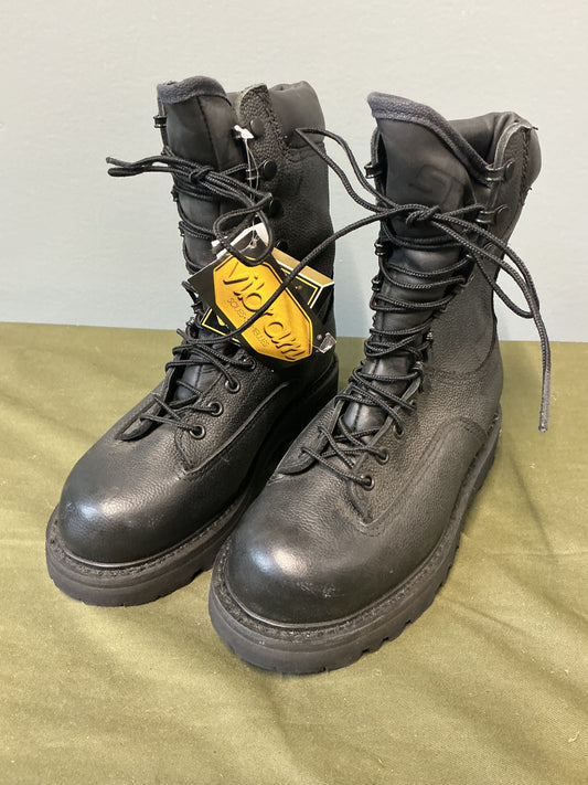 New with Tags Wet Weather Gore-Tex Lined Boots Size 5 1/2 Narrow