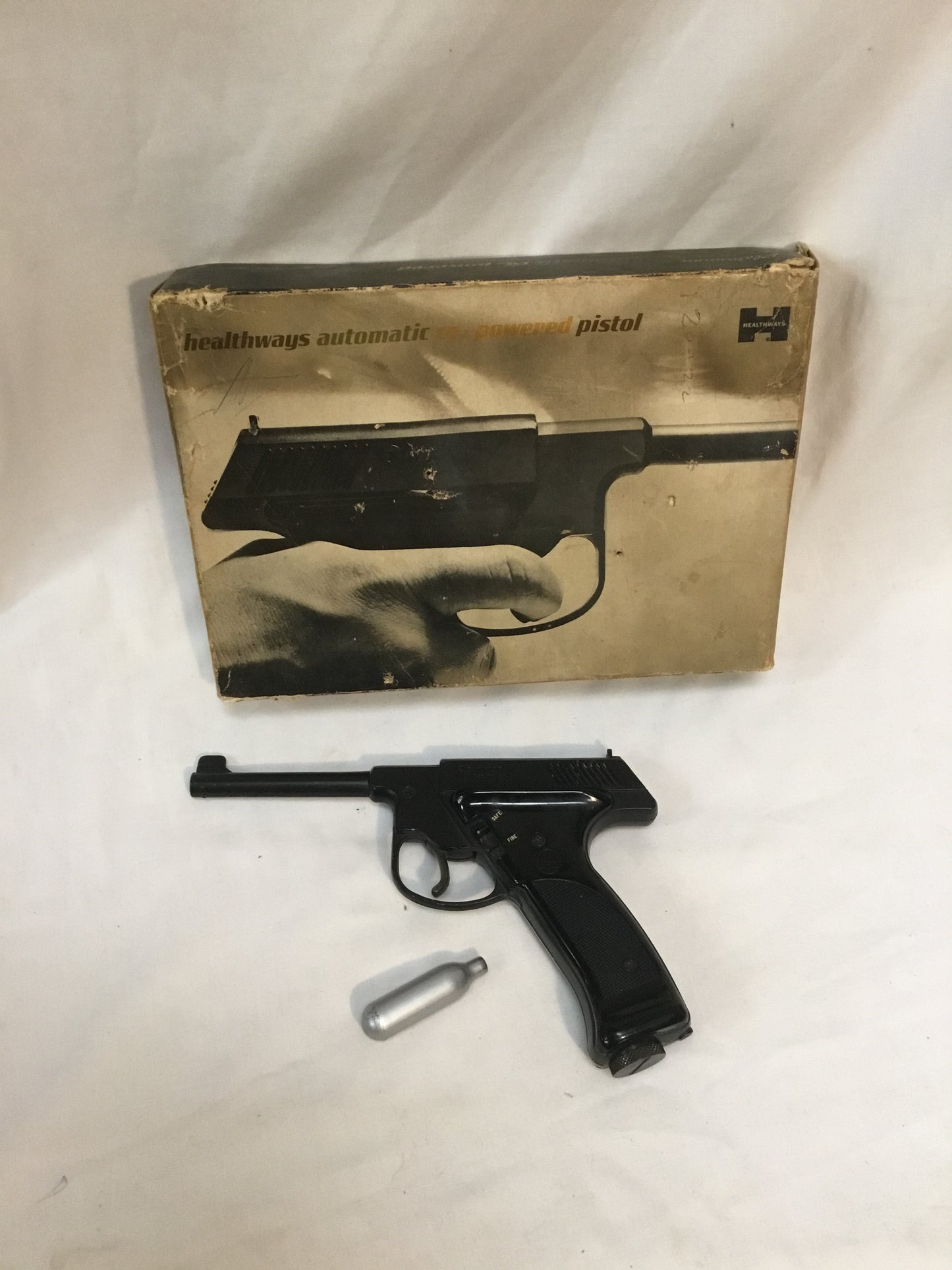 Vintage Healthways  Plainsman 175 BB Pistol , 8 Gram CO2