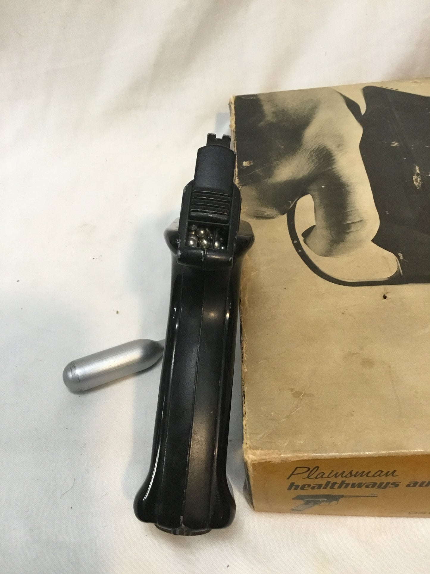 Vintage Healthways  Plainsman 175 BB Pistol , 8 Gram CO2