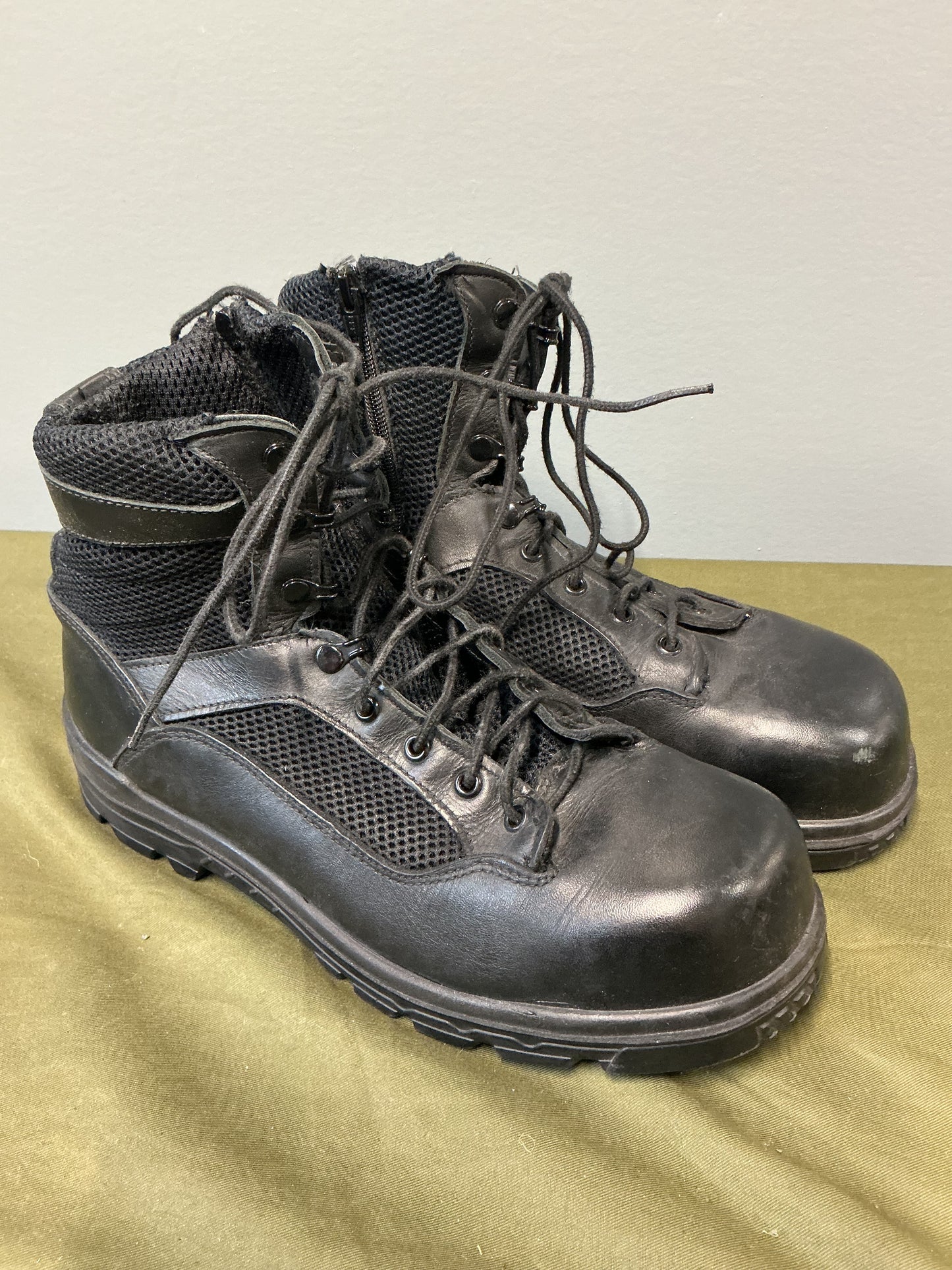 Canadian Navy Hot Weather Safety Boots Size 11
