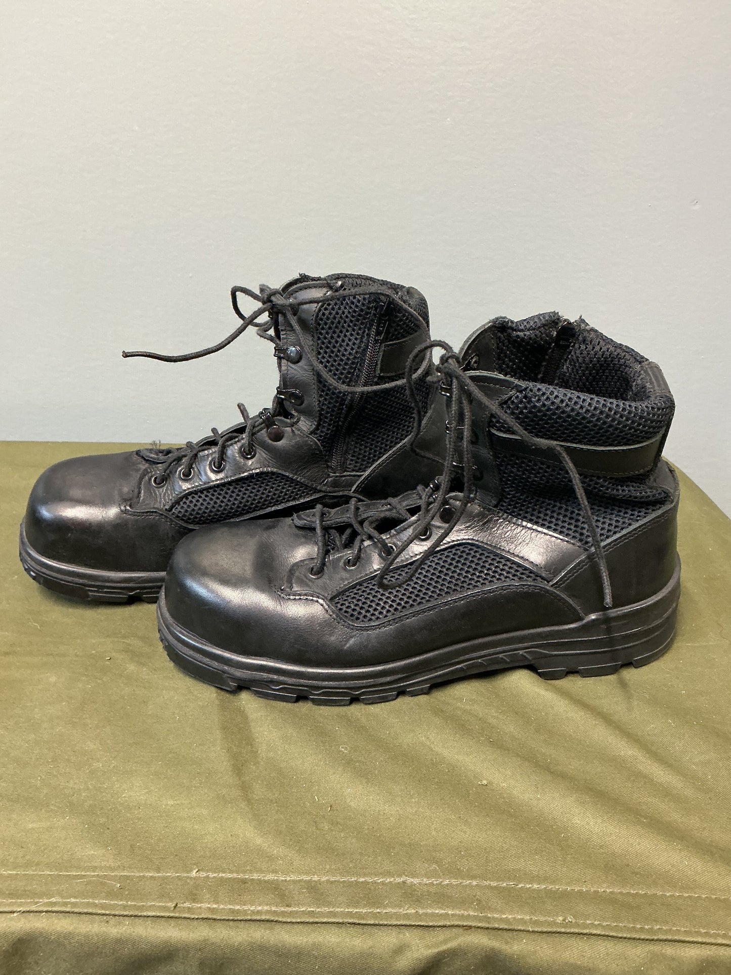 Canadian Navy Hot Weather Safety Boots Size 11