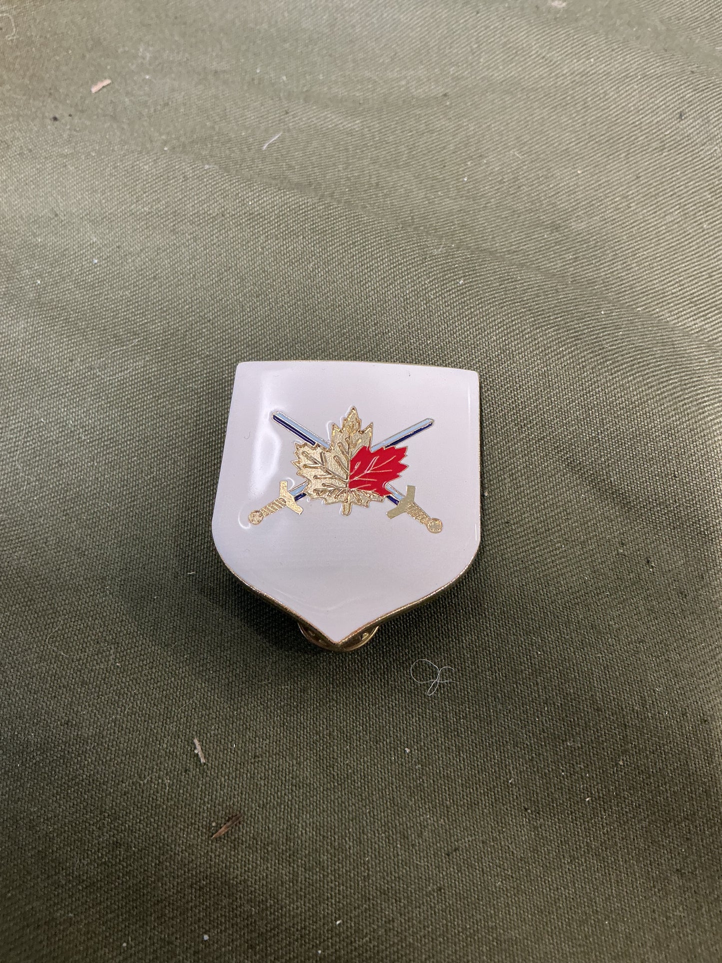 Canadian Forces Land Forces Command Pocket Badge