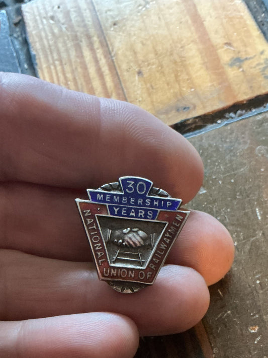 National Union of Railwaymen NUR 30 year membership silver button hole badge